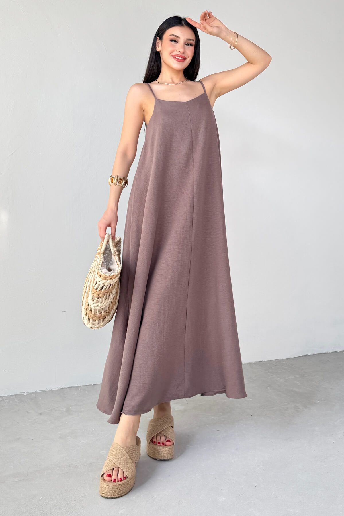 Cappmoda ELB-2975 Kahverengi Ayarlanabilir Askılı Midi Boy Elbise