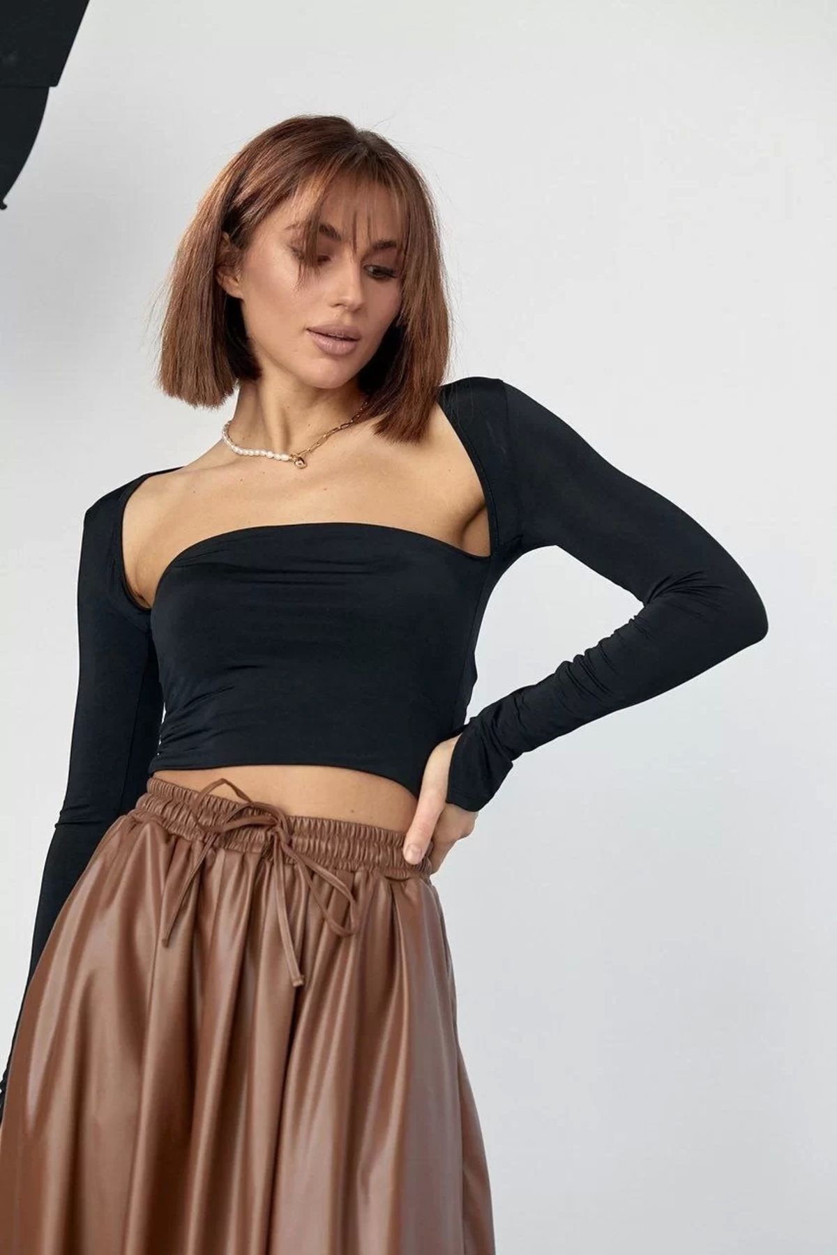 CVS Kara Yaka Uzun Kollu Crop - Siyah
