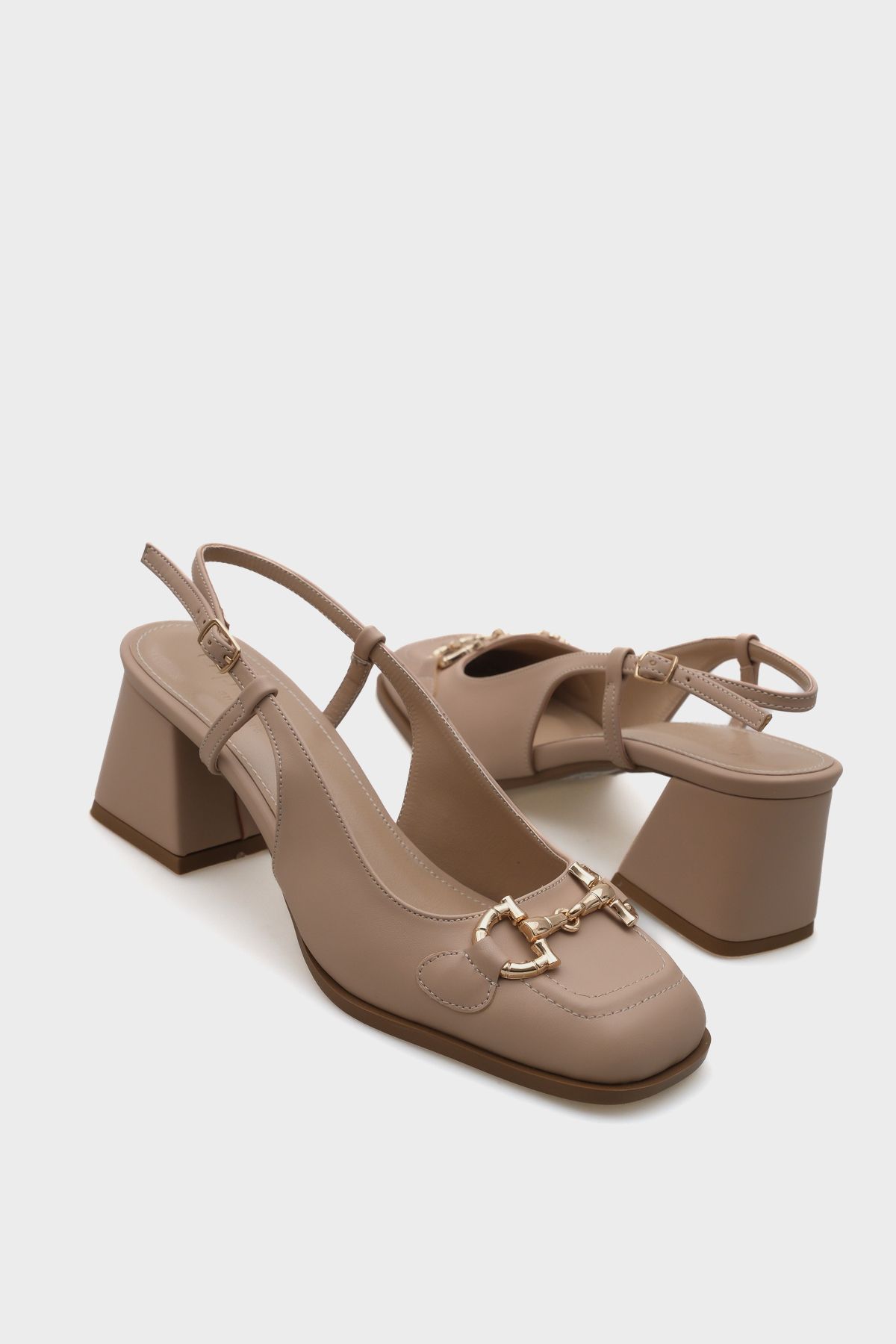 Capone Outfitters-Quinn Damenschuhe mit offenem Rücken, stumpfer Spitze und dickem Absatz und Schnalle 4