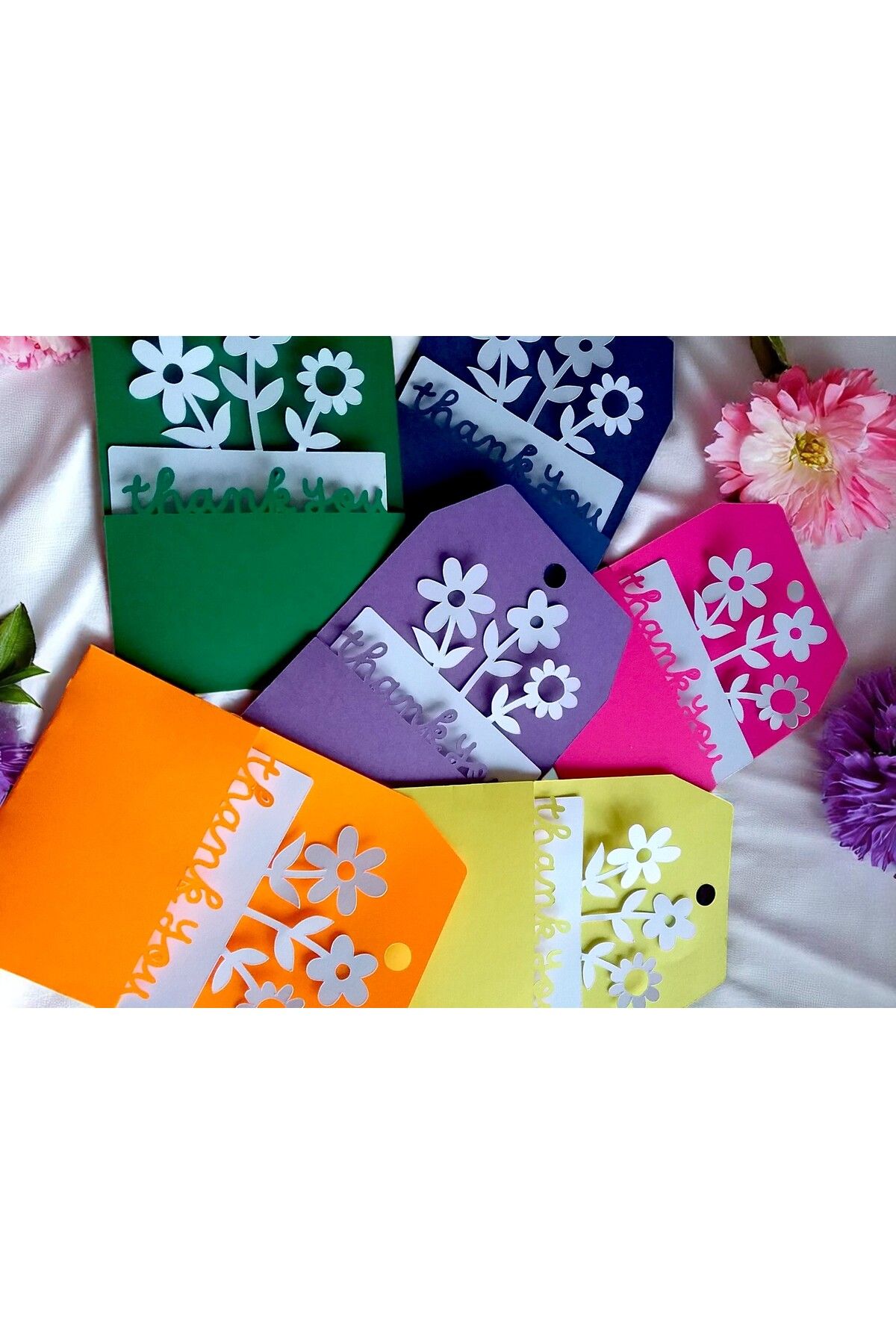 Armada 10 Adet Çiçekli Not Kağıtlı Thank You Yazılı Karton Hediye Etiketi ( 7 cm * 10 cm)