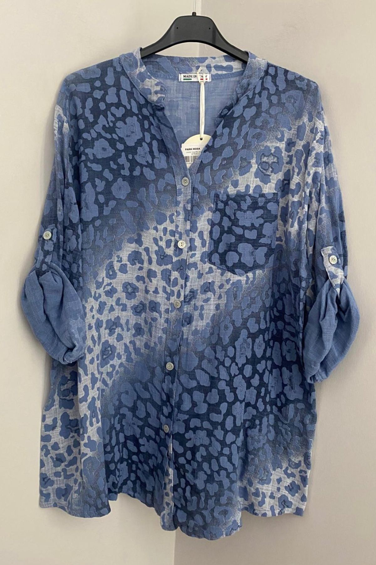 AYASOFYA OTANTIK Kadın İtalyan Cappuccino Batik Leopar Desenli Katlanan Yetim Kollu %100 Pamuk Gömlek Bluz