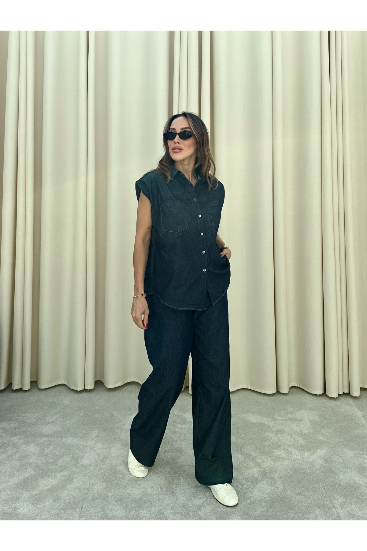 Qaju Kadın Mavi Denim Oversize Sıfır Kol Gömlek