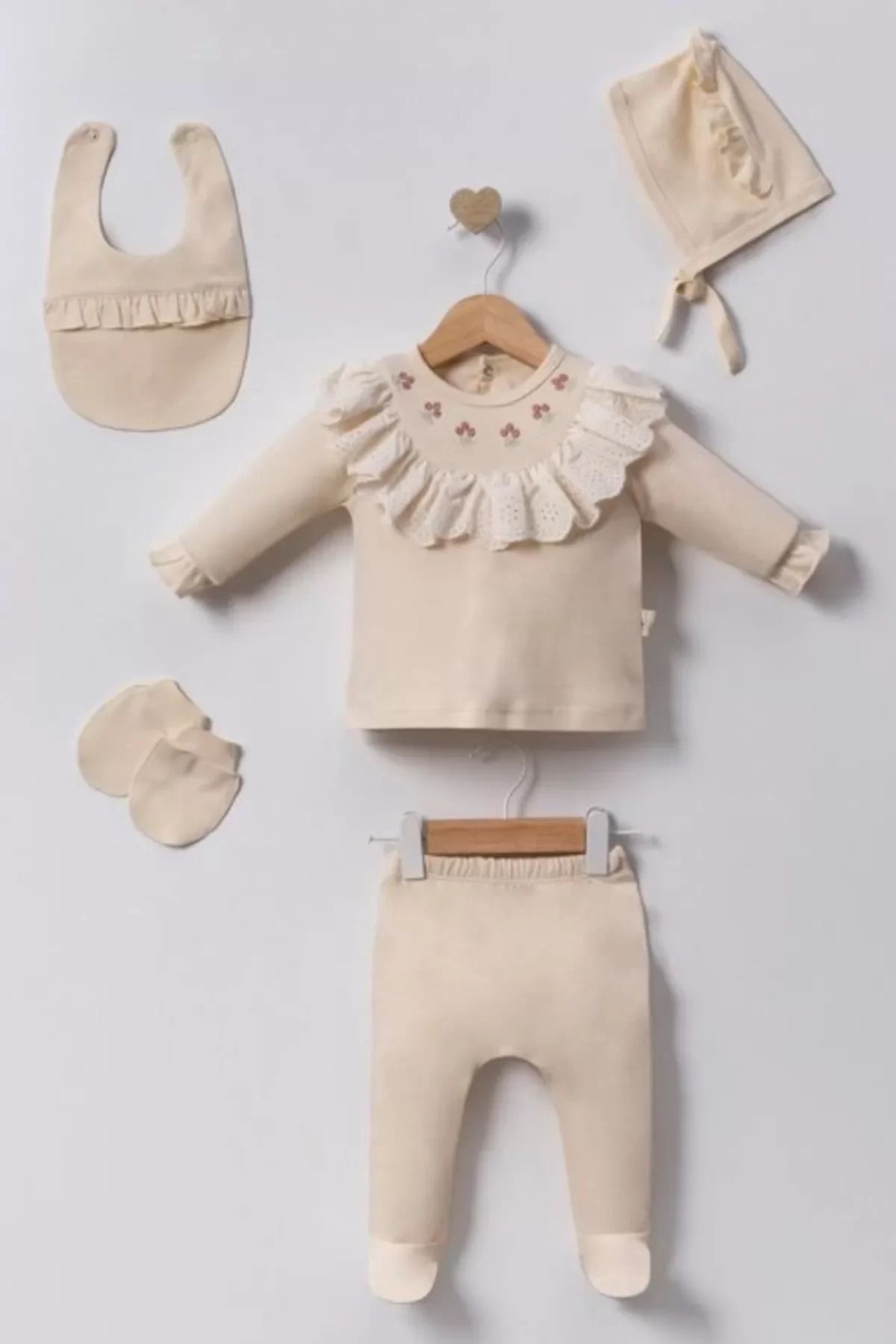 Shop58 Lale Nakışlı Yenidoğan Kız Bebek 5 Parça Hastane Çıkışı Zıbın Seti