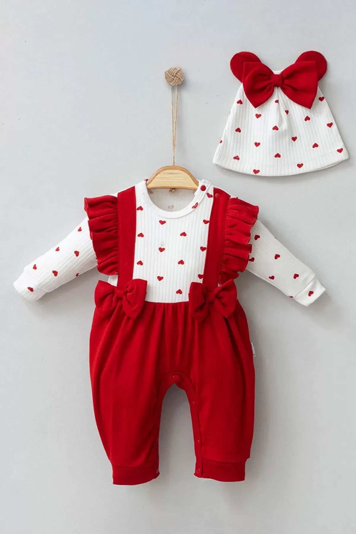 Shop58 Kalp Desenli Fiyonk Detaylı % 100 Pamuk Kız Bebek Tulumu