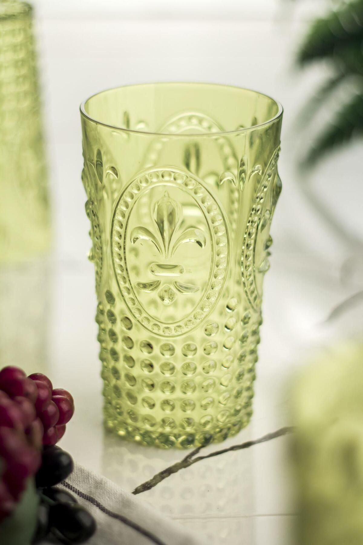 Shop58 Akrilik Yeşil Tekli Uzun Bardak & Su Meşrubat Bardağı 750 ml ( Büyük Boy & Cam Değildir )