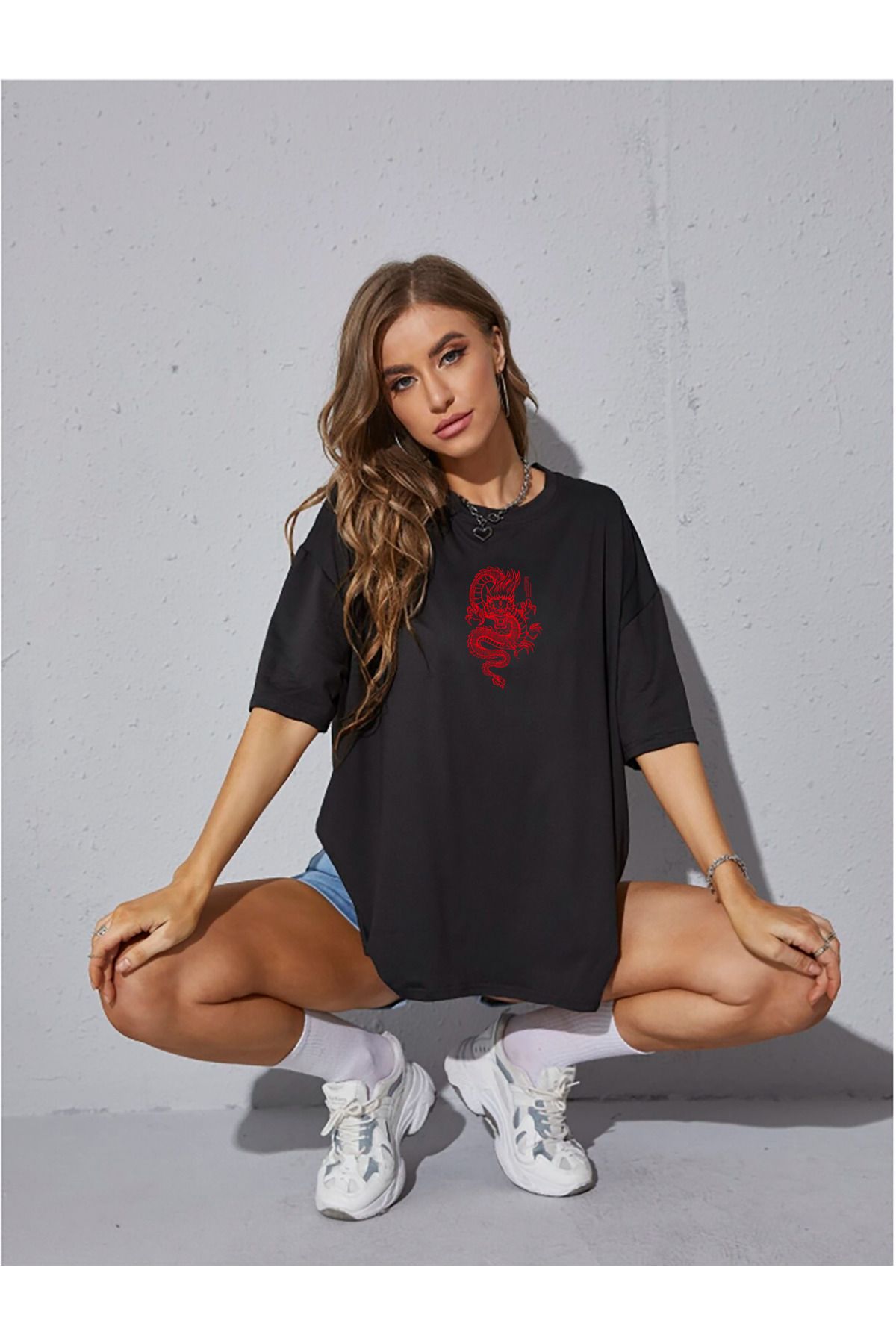 qavnas Unisex Kızıl Ejder Baskılı Rahat Kesim Siyah T-Shirt