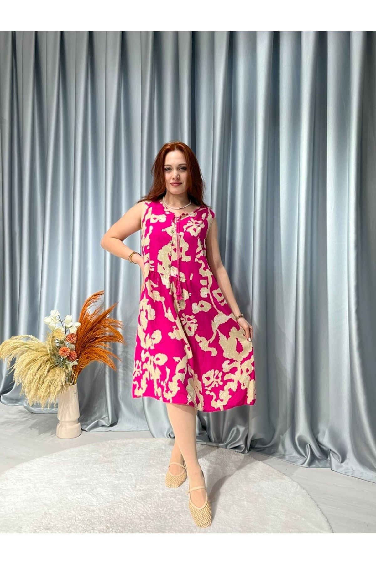 Butik Askılı Otantik Elbise
