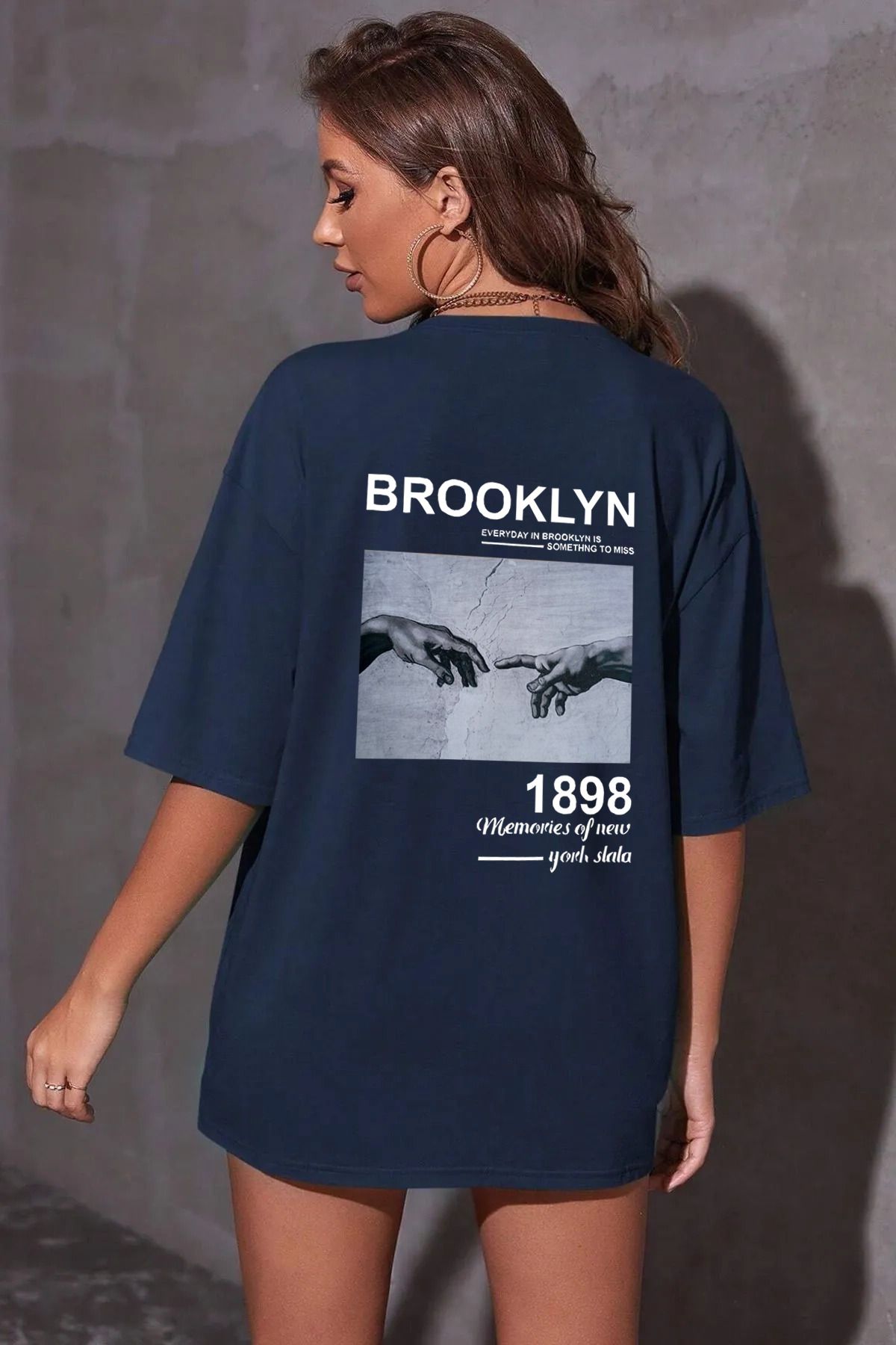 qavnas Unisex El Baskılı Rahat Kesim Lacivert T-Shirt