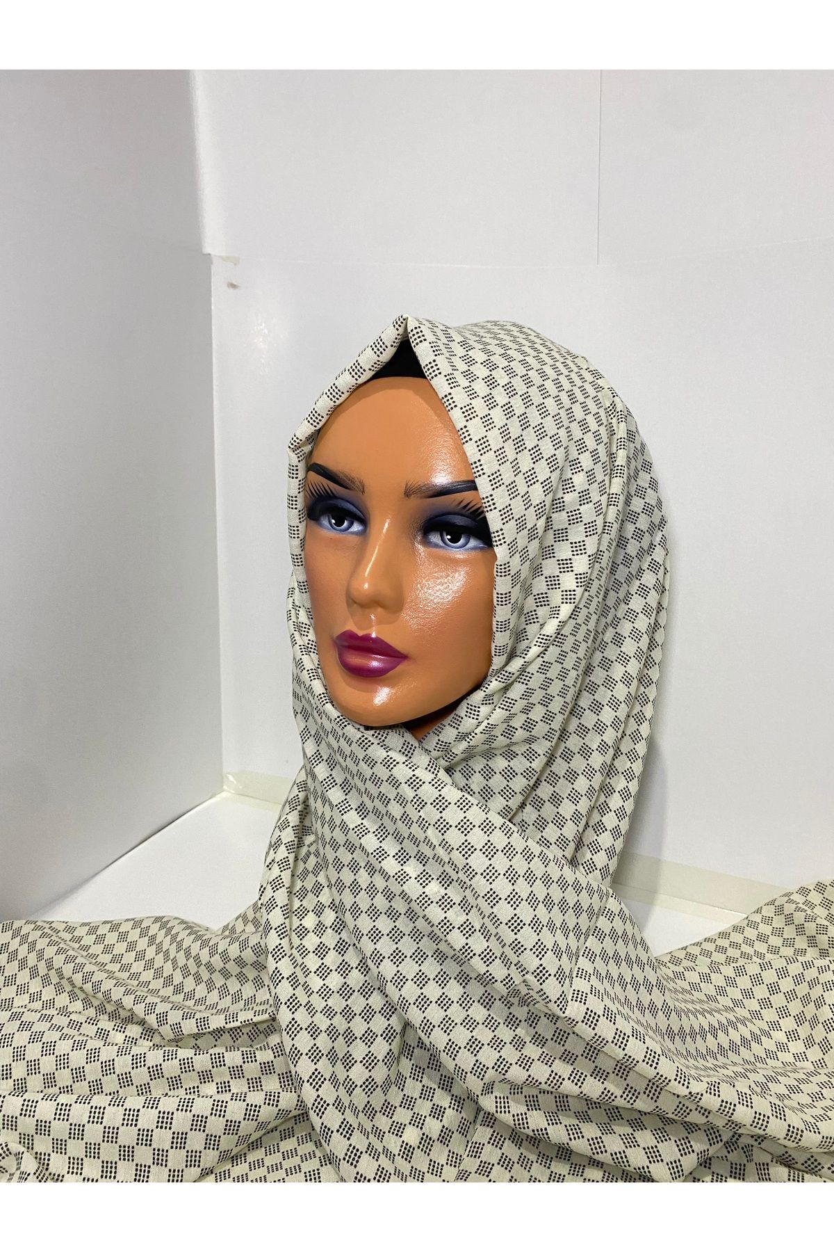ZÜMRA Krem dama desenli şal