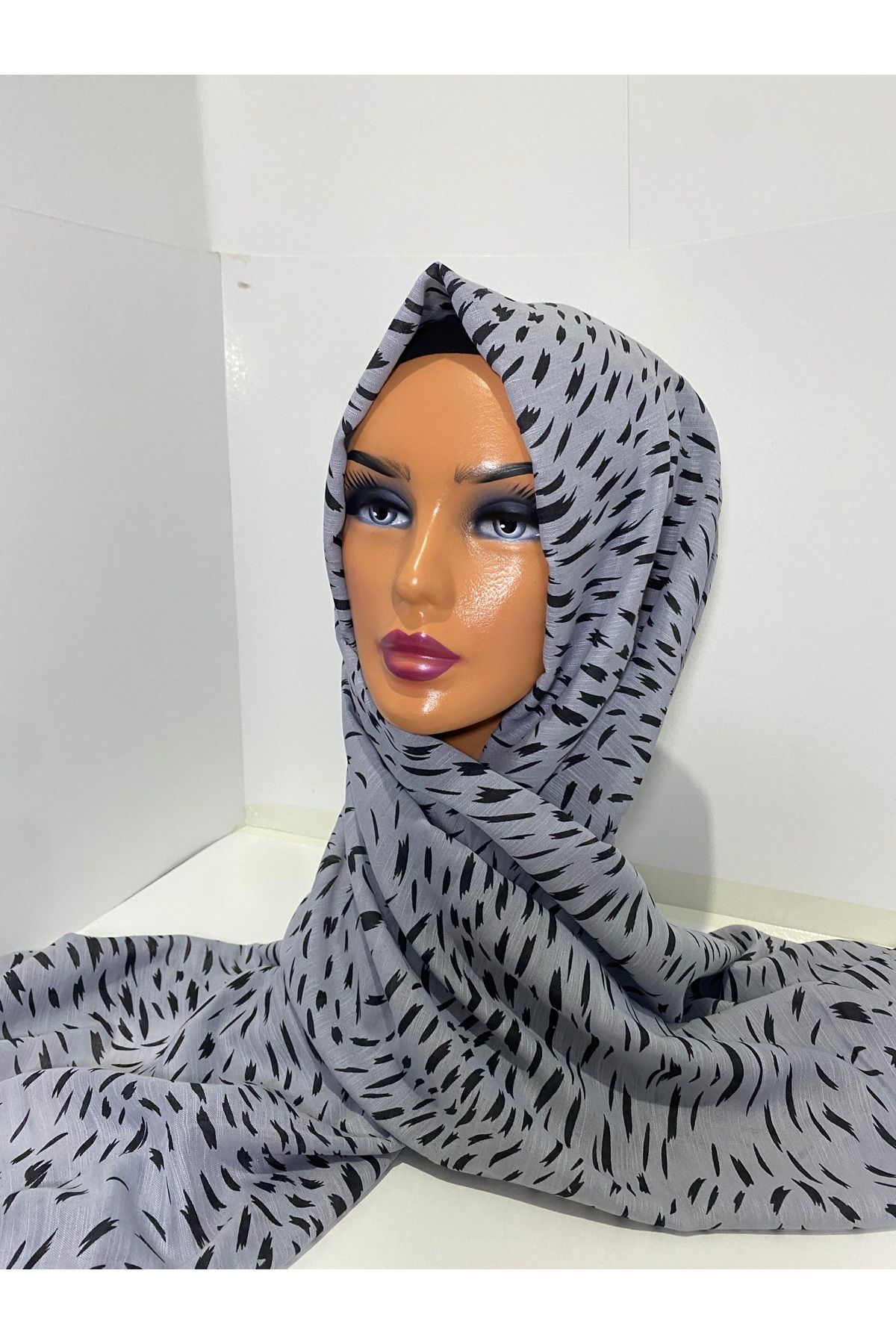 ZÜMRA Gri çizgili şal