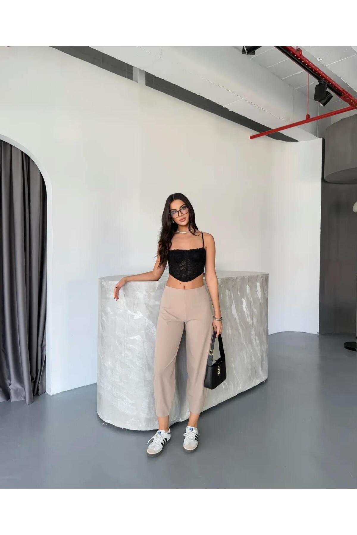 Wearflawless-Women's Scuba Crep Fabric Elastic Waist Shalwar Model Balloon Pants 3