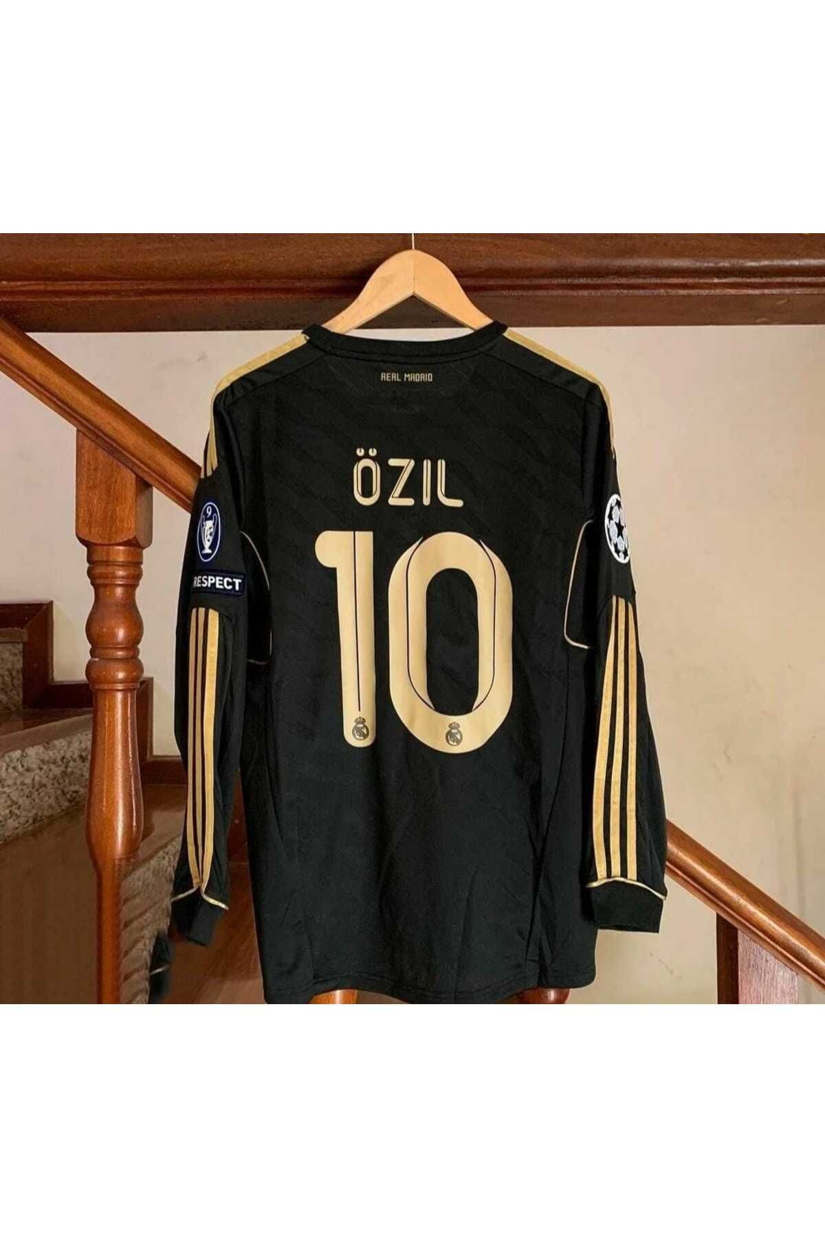 Ronson Real Madrid 2011/12 Sezonu Mesut Özil Deplasman Nostalji Forması