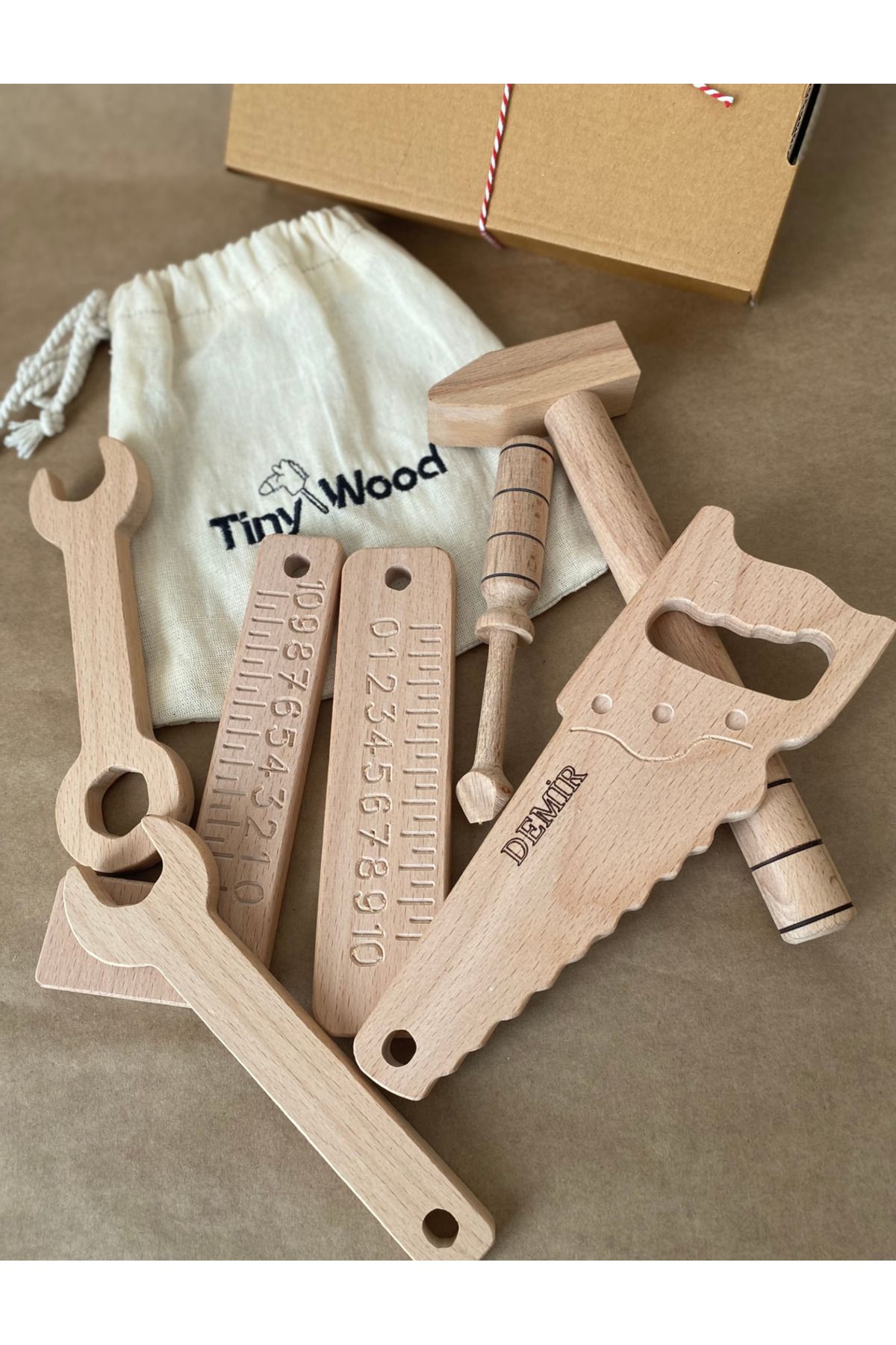 tiny wood İsme Özel Ahşap Oyuncak Tamir Seti – Doğal Masif Ahşap Montessori Oyuncak