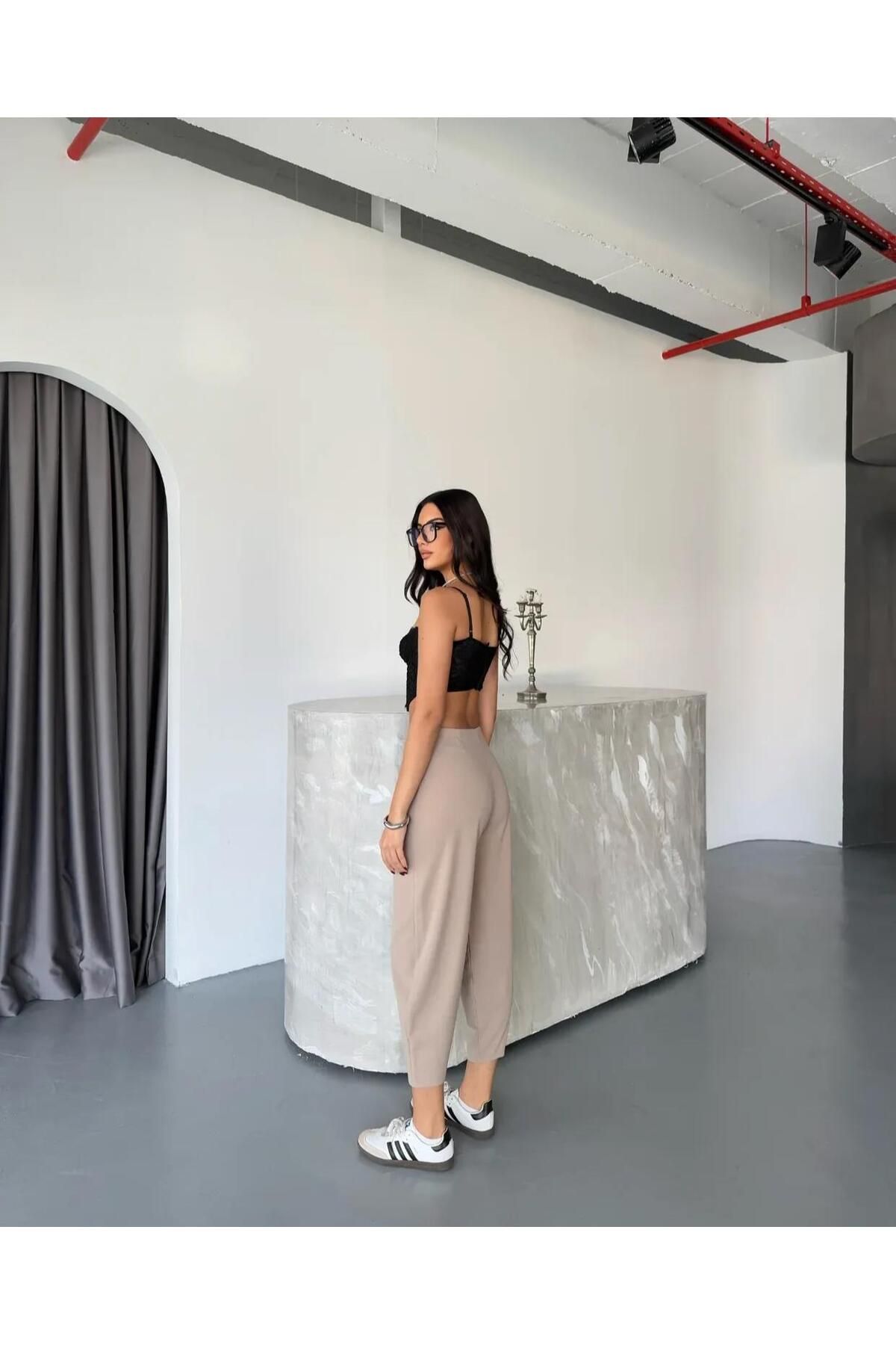 Wearflawless-Women's Scuba Crep Fabric Elastic Waist Shalwar Model Balloon Pants 5