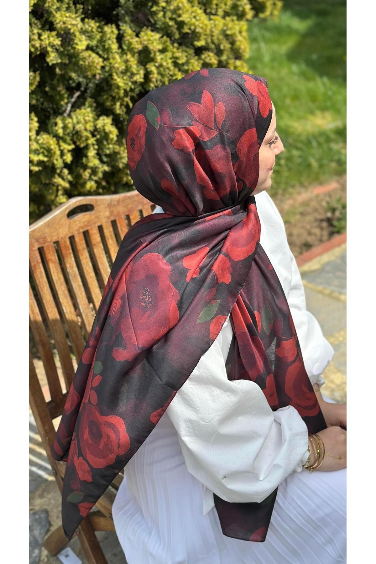modayışığı Gül Desen Kırmızı Soft Pamuk Şal