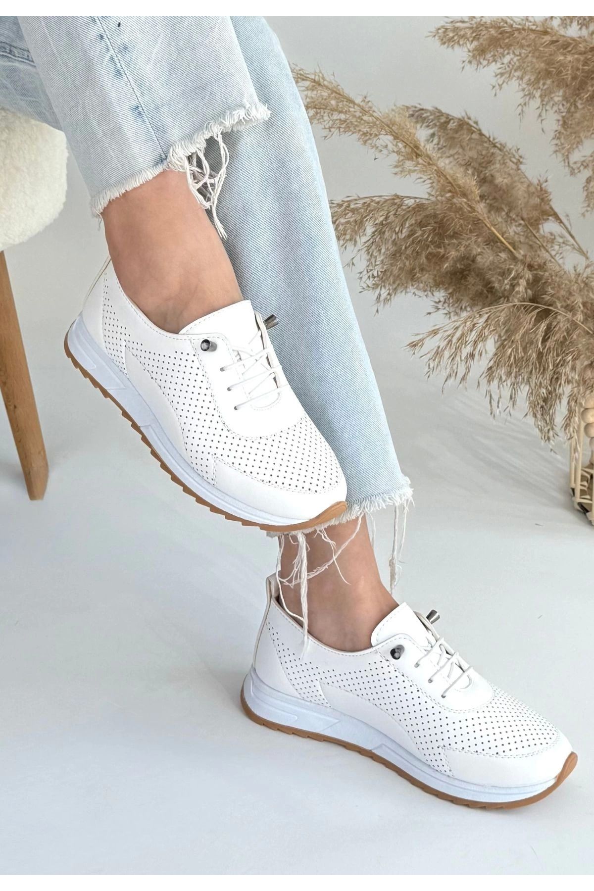 Shop58 Tone Beyaz Cilt Bağcıklı Spor Ayakkabı