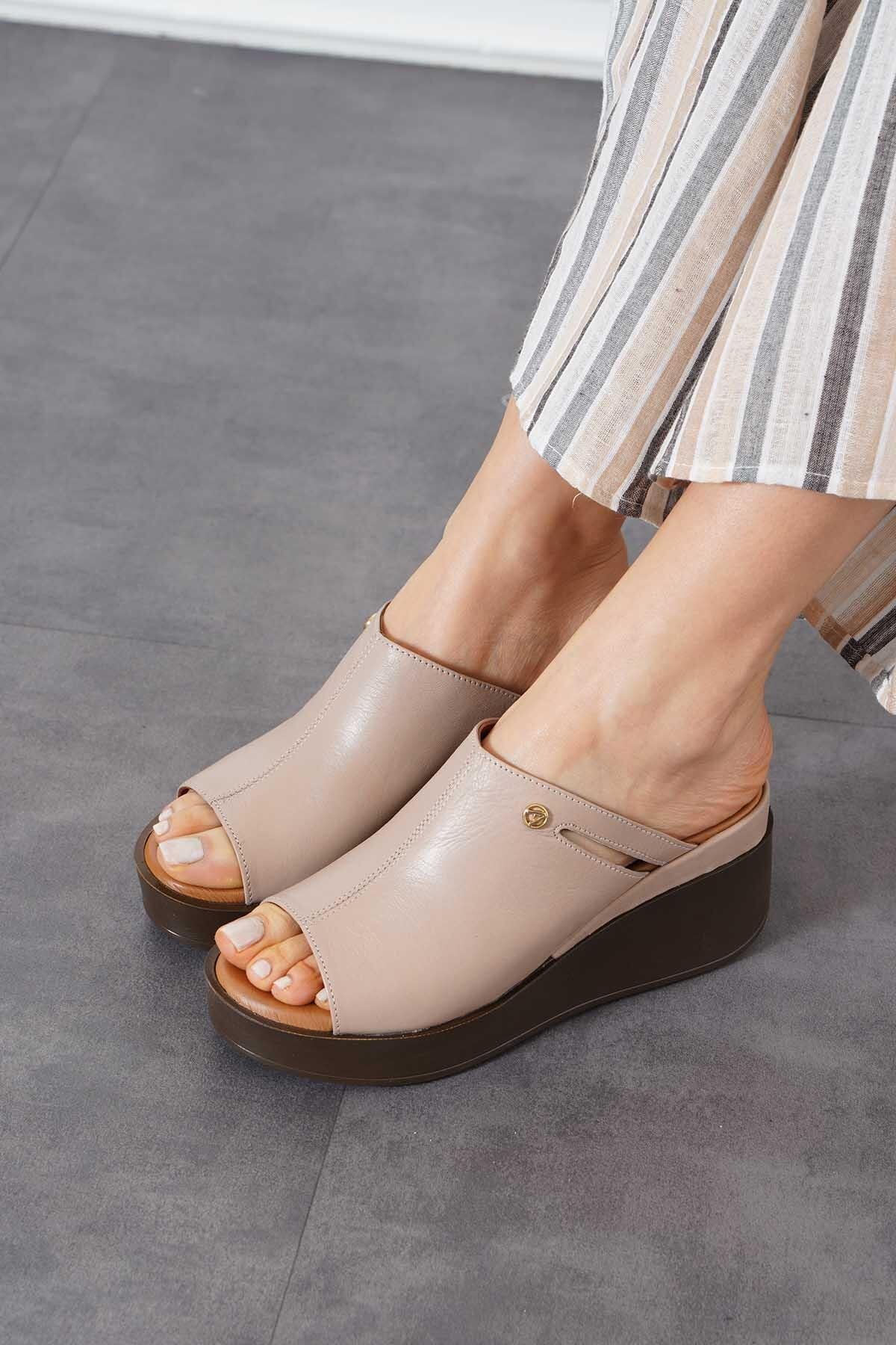Moda Pie Karet Pencereli Sabo Hakiki Deri Kadın Terlik Gri Cilt