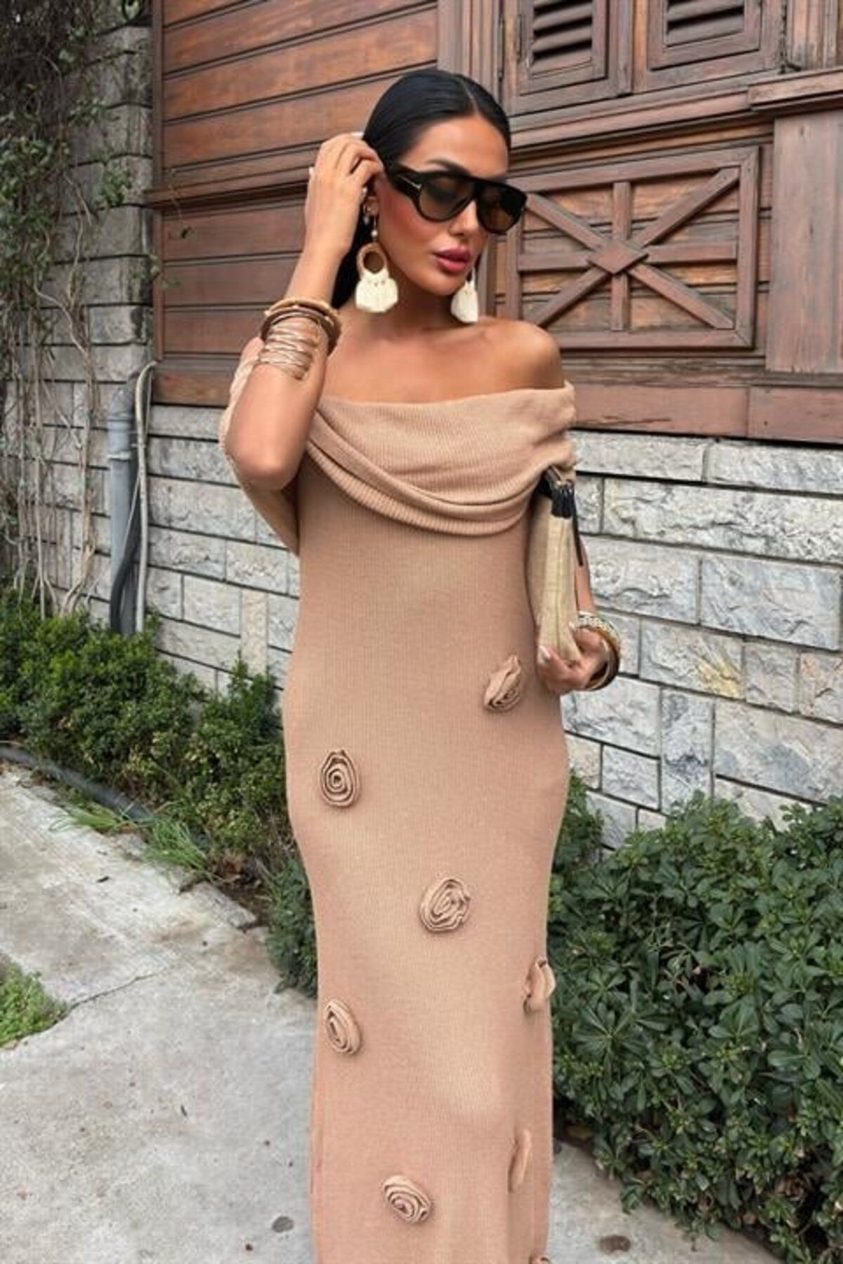 Femella Women Fashion Eteği Gül Detay Madonna Yaka Elbise 2863