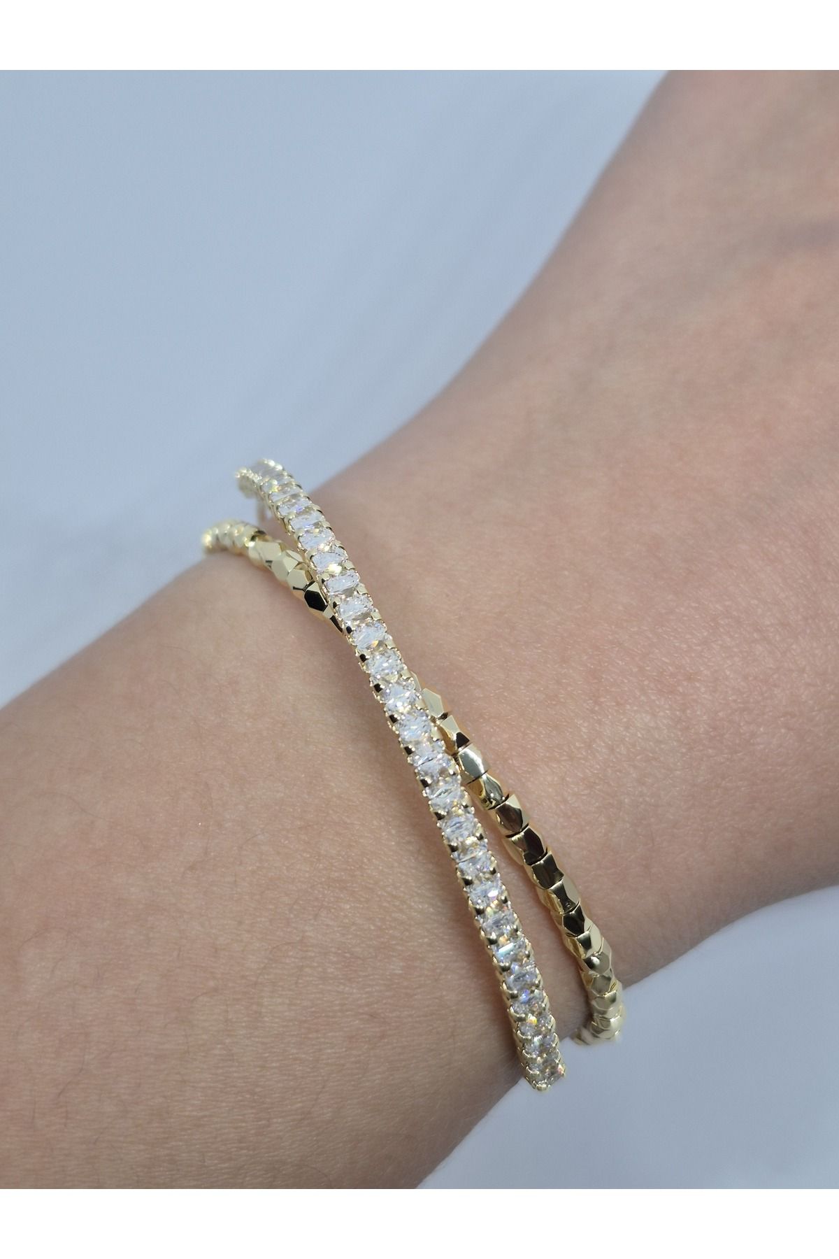 Store Çapraz Çift Sıra Taşlı Cuff Bileklik