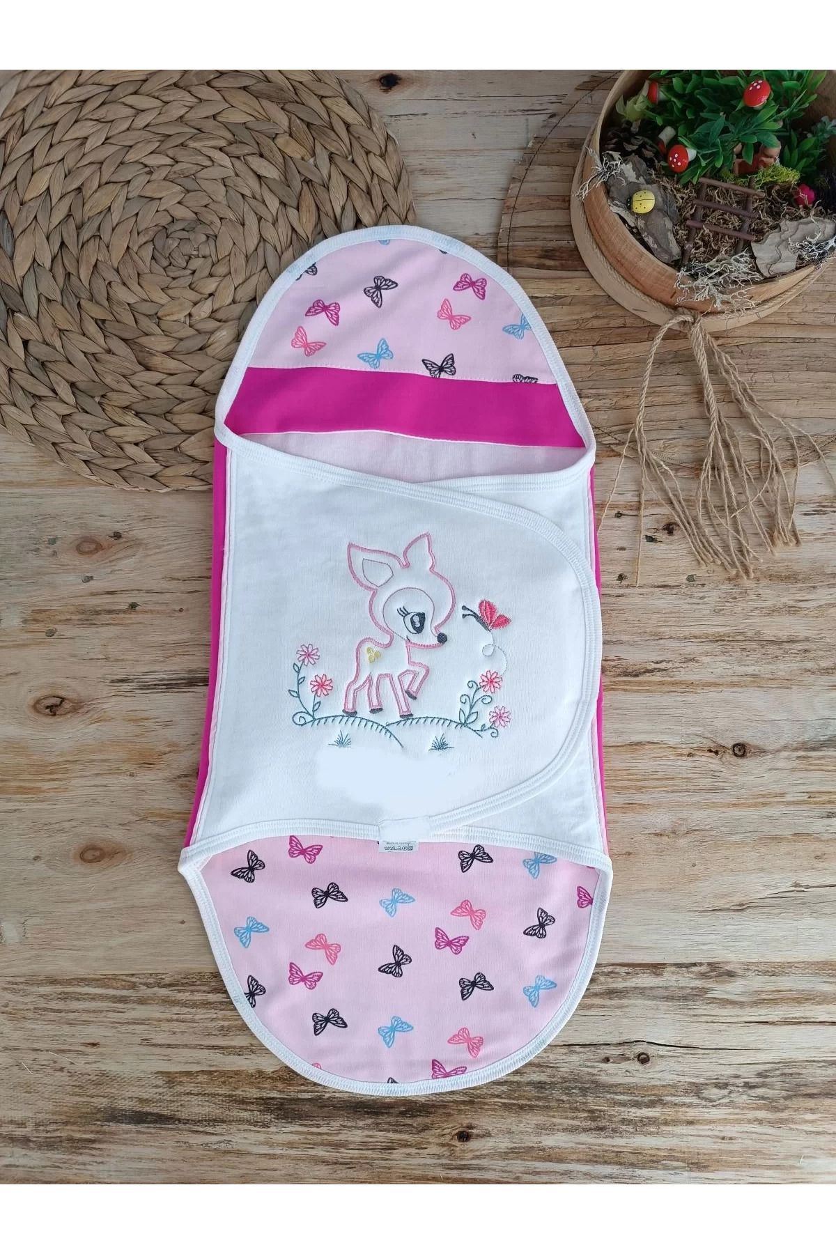 RUBY BOUTİQUE Yenidoğan İlk Baharın Ceylanı Nakışlı Çıt Çıt Kapama Bebek Kundak Pembe