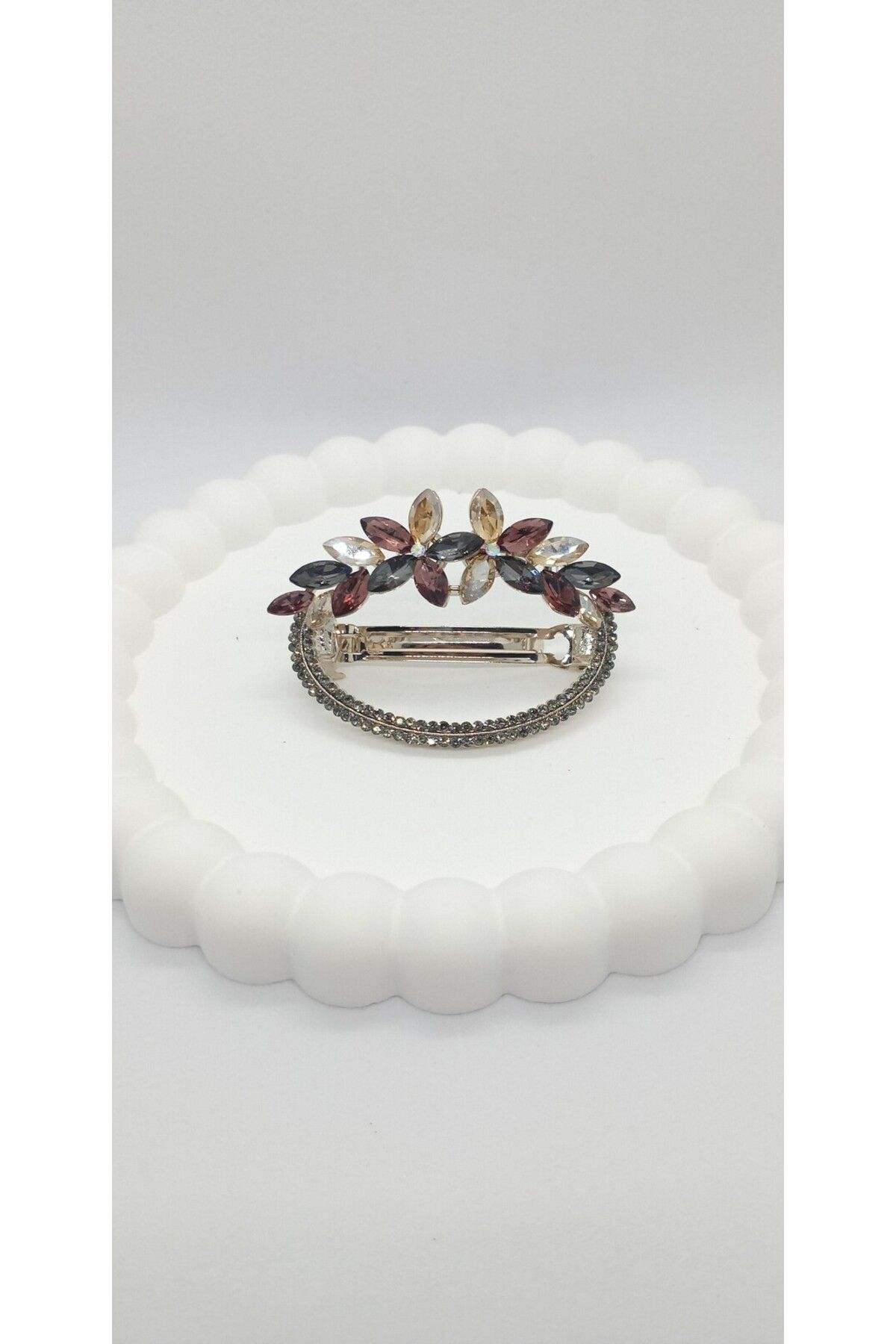 ndjewelry Çiçek Desen Taş Detaylı Oval Çıtçıt Toka