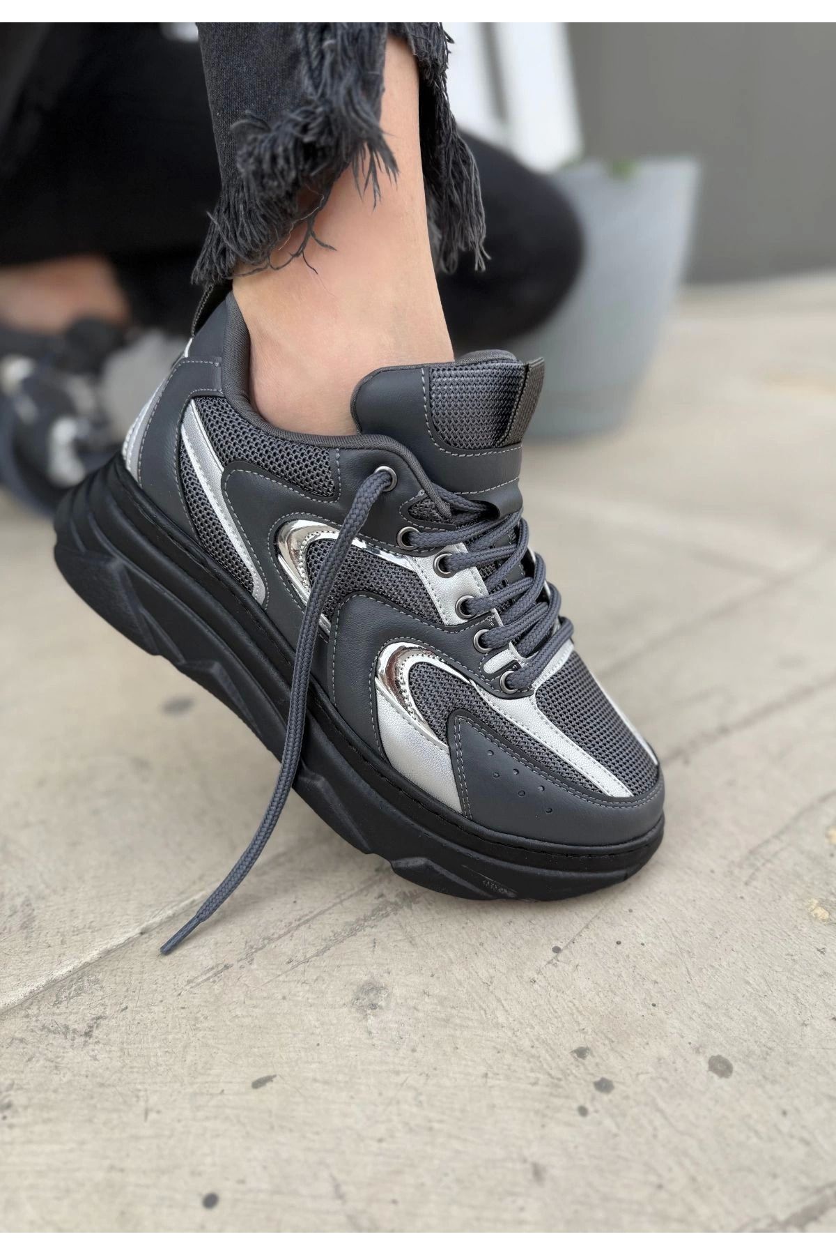 Shop58 Cata Gri Cilt Gümüş Detaylı Spor Ayakkabı