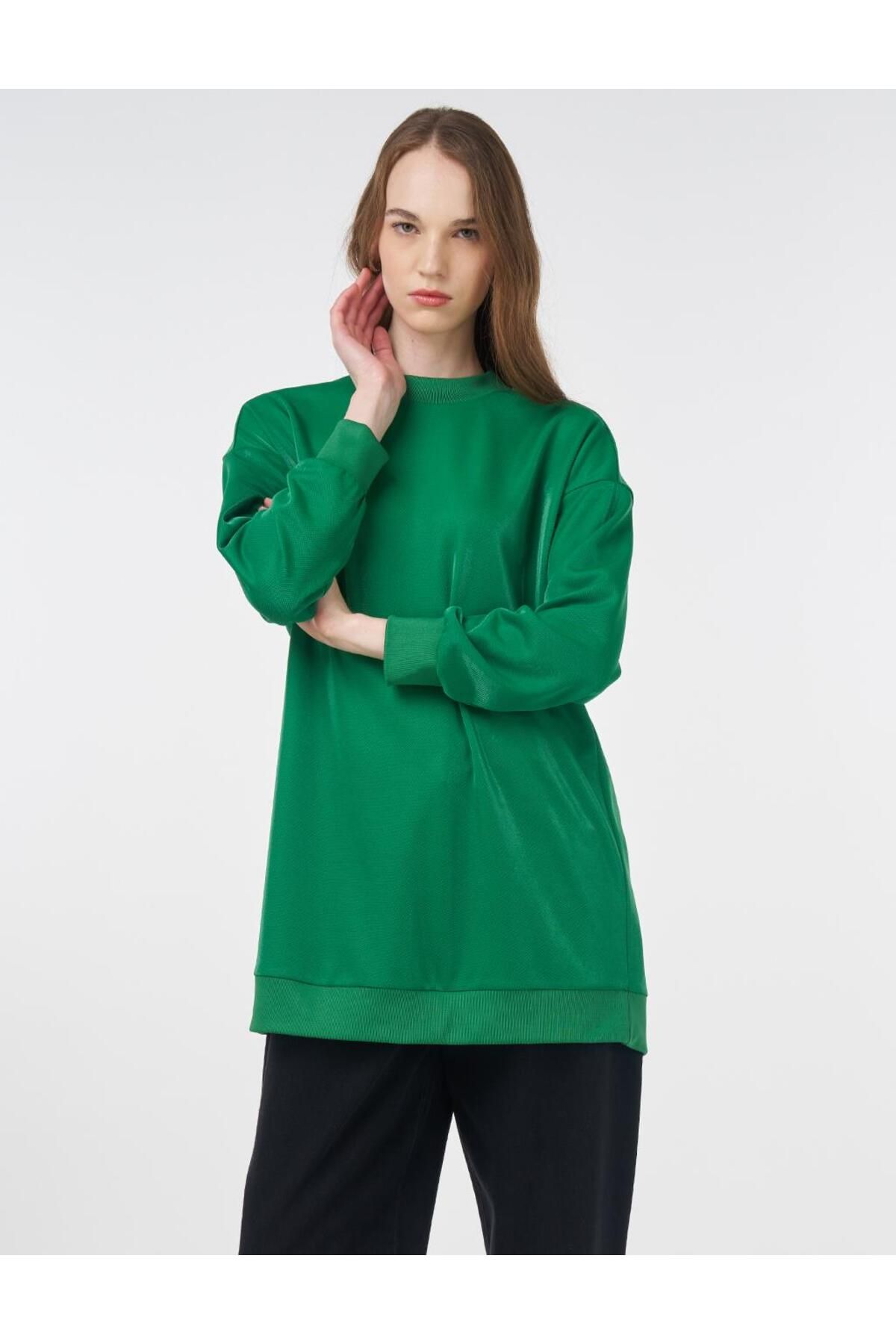 Kayra Parlak Görünümlü Sweatshirt Yeşil