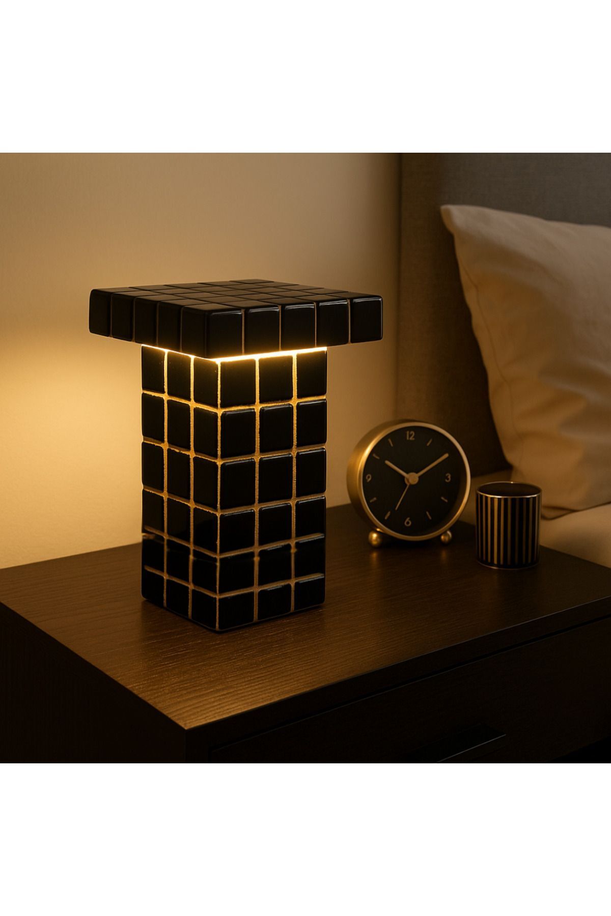 teknotrust Siyah Gold Mozaik Cam Abajur | LED Işıklı Modern Komodin Lambası | El Yapımı Şık Masa Lambası