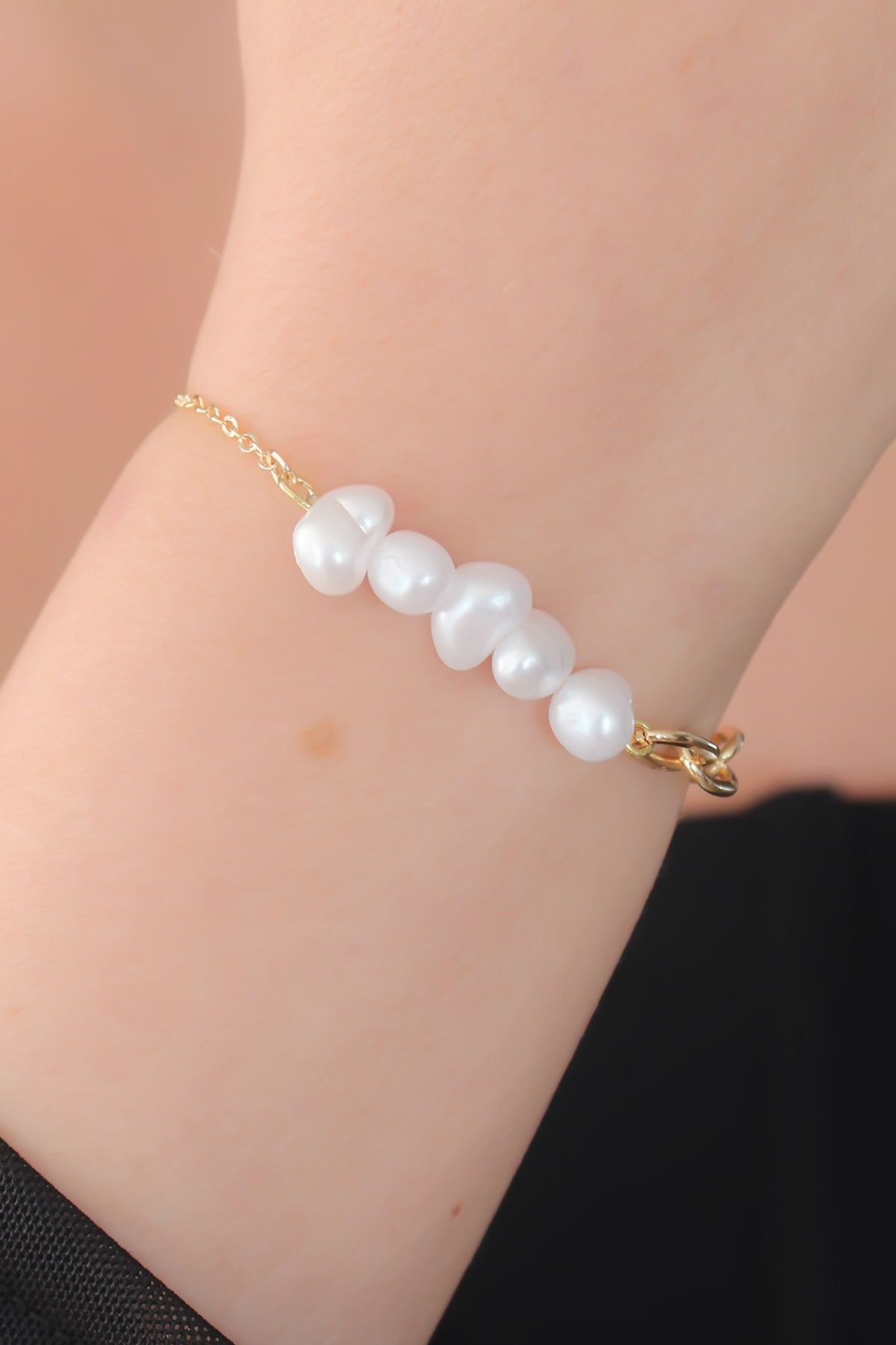 MMB Boutique Gold Renk İnci Boncuk Model Kadın Bileklik