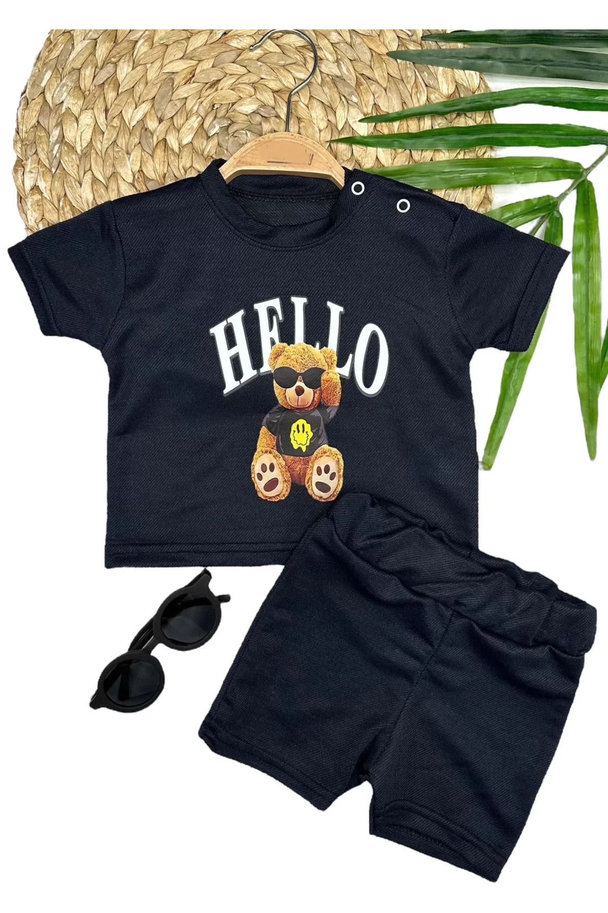 Shop58 9-12-18-24 Ay Hello Gözlüklü Ayıcık Baskılı Şortlu Kısa Kollu Tişört 2li Erkek Bebek Takımı