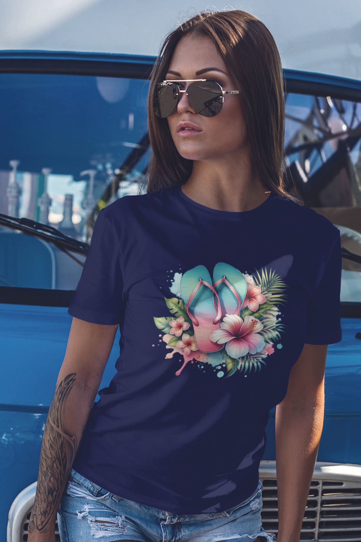 qoeuyl boutique Renkli Sahil No:1 Baskılıyaz Temalı Unisex Regular Fit Pamuklu Lacivert Tişört