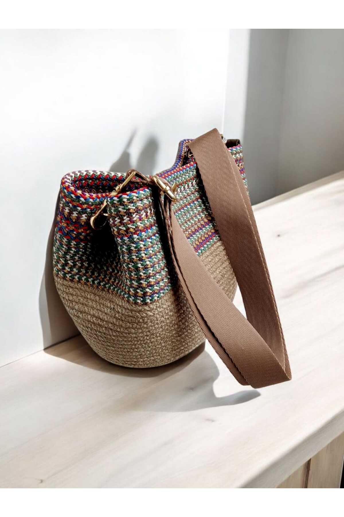 Butik Etnik renkli ayarlanabilir saplı hasır çapraz çanta