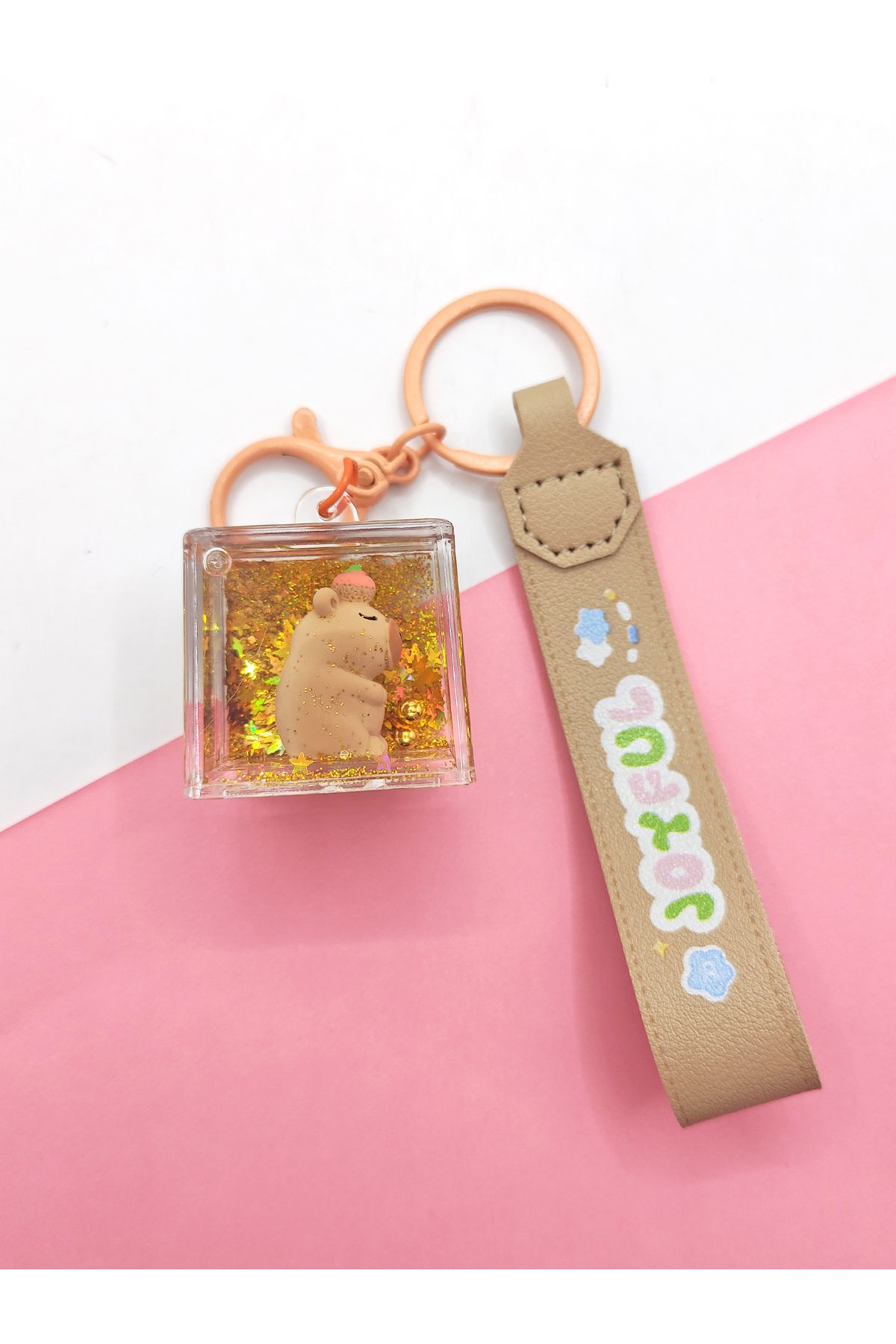Limmy Capybara Anahtarlık Kapibara Sulu Pullu Küp Anahtarlık - Cupcake