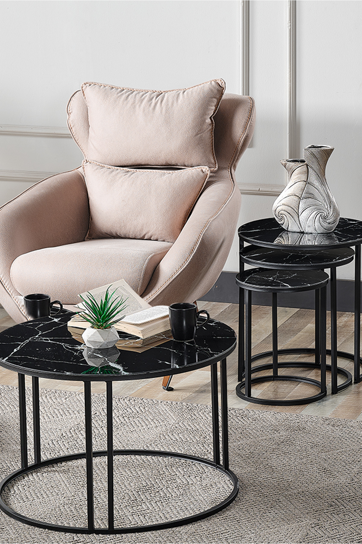 4 Lü Siyah Mermer Temperli Kırılmaz Cam Siyah Metal Ayaklı Cam C Model Sehpa Takımı (ZİGON VE ORTA)