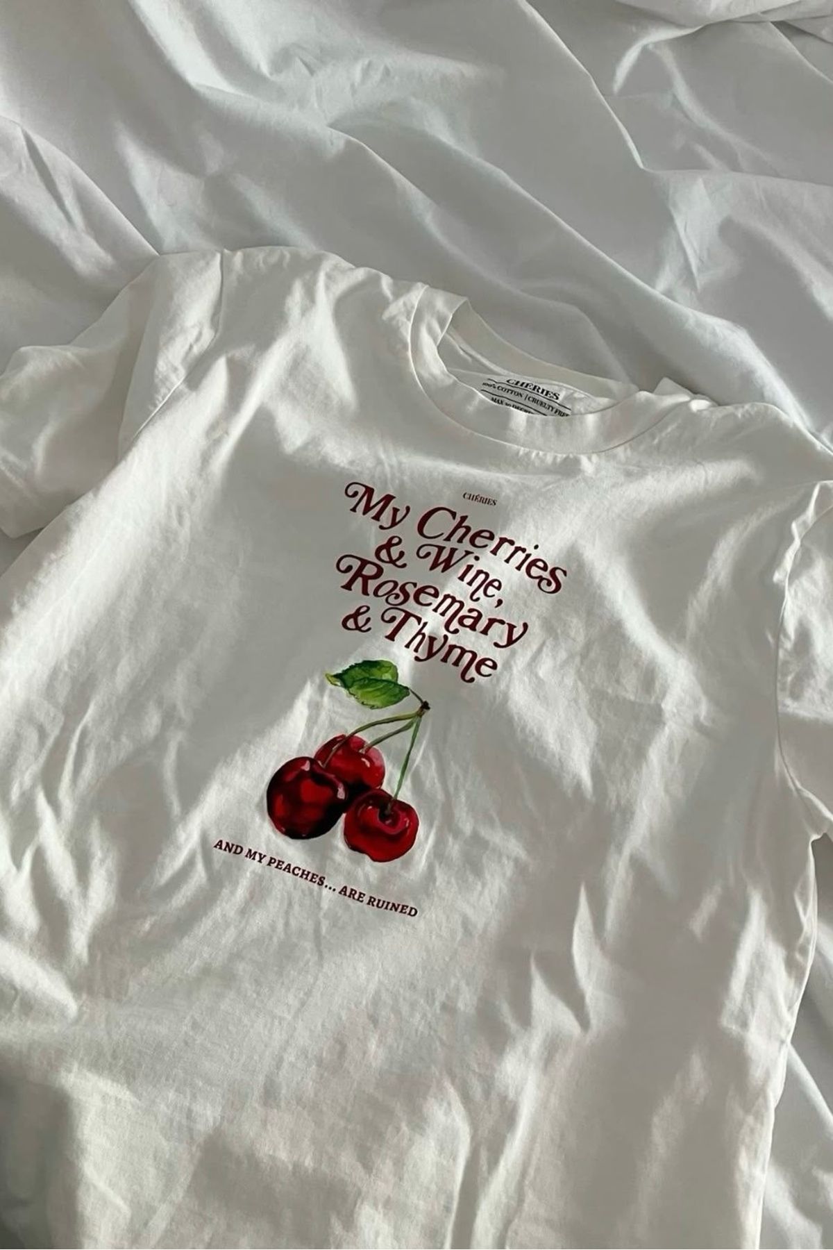 Aesthia Beyaz Unisex My Cherries & Wine, Rosemary & Thyme T-Shirt