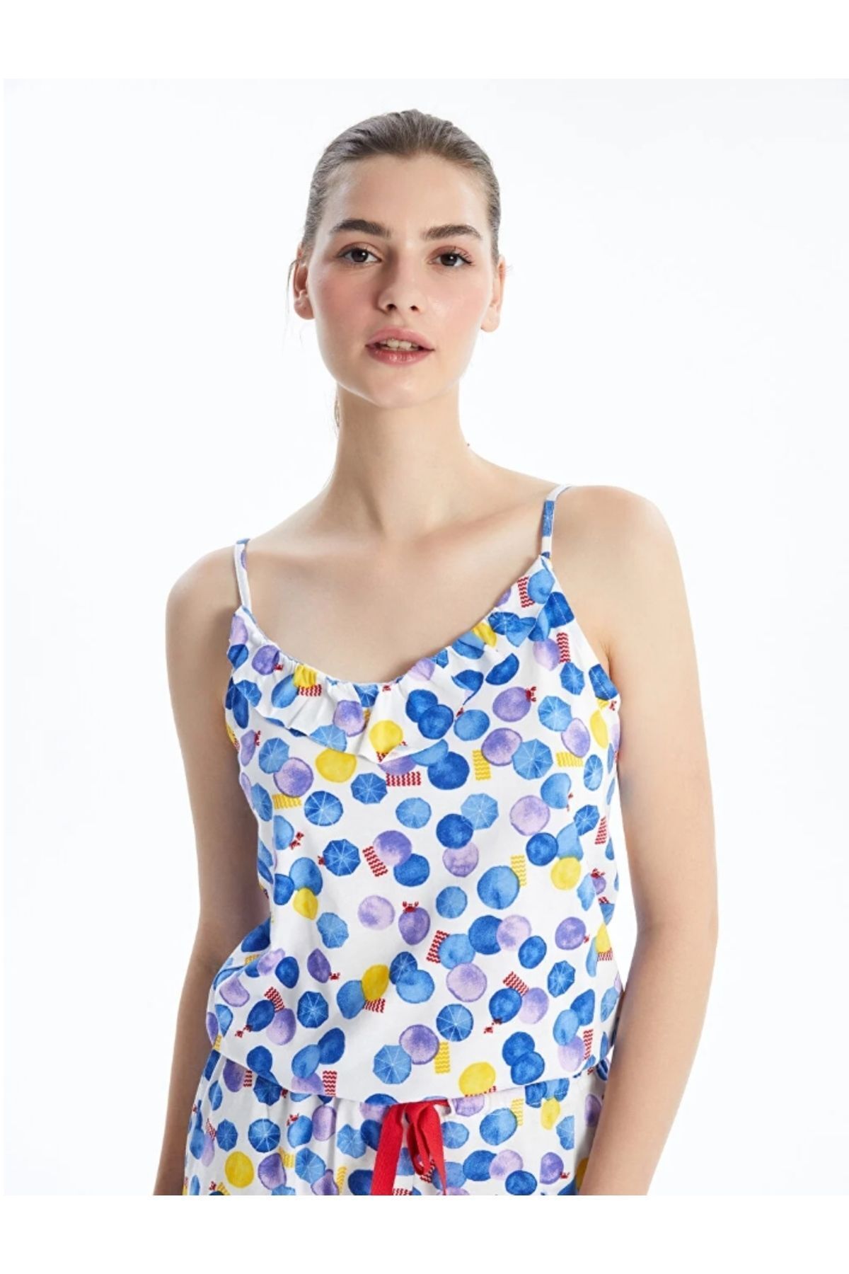LC Waikiki LCW V Yaka Desenli Askılı Kadın Şortlu Tulum Pijama