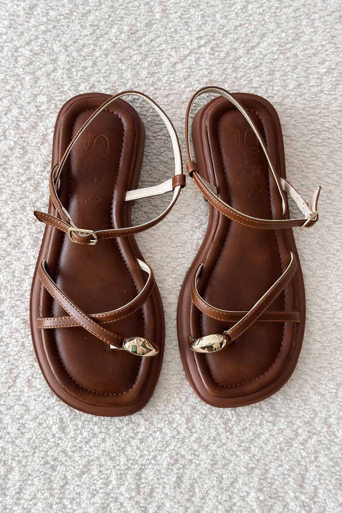 Shoebutik Jenna Taba Deri Metal Yüzük Detay Kadın Sandalet