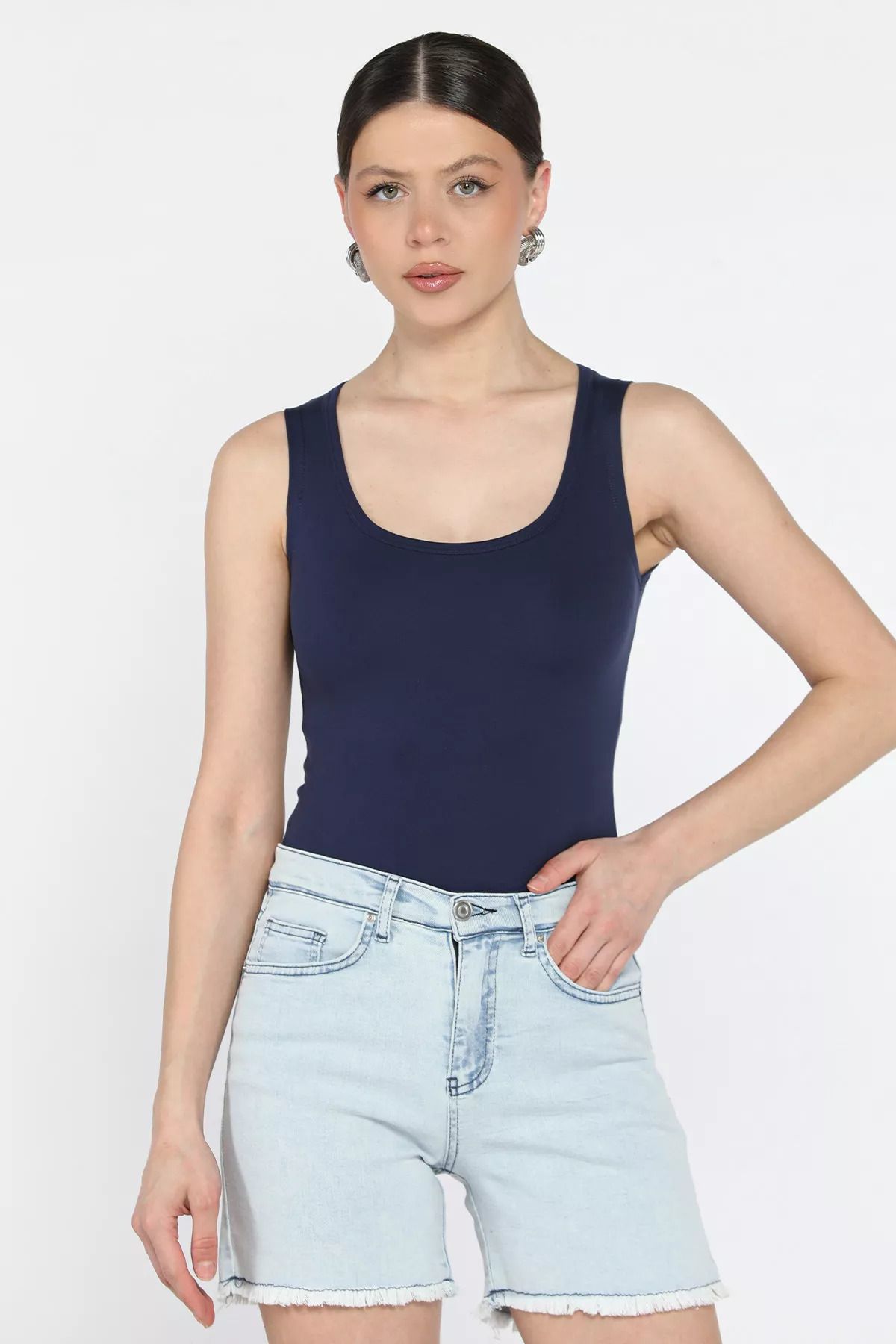 GÜLSELİ Lacivert Kadın Modal Kumaş Sıfır Kol Likralı Crop Top Bluz