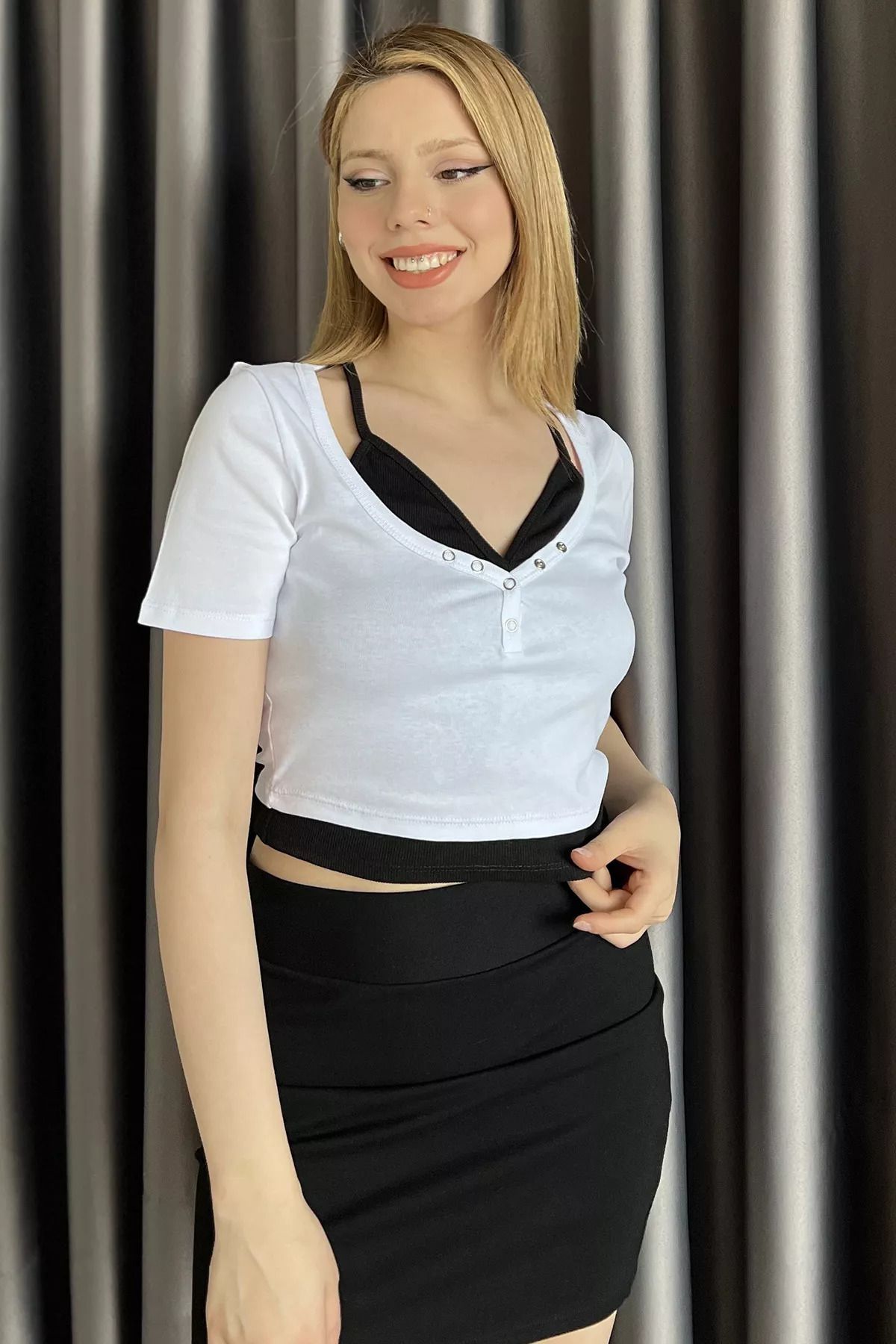 GÜLSELİ Beyaz Kadın Büstiyer Kombinli Ön Çıtçıt Detaylı Bluz