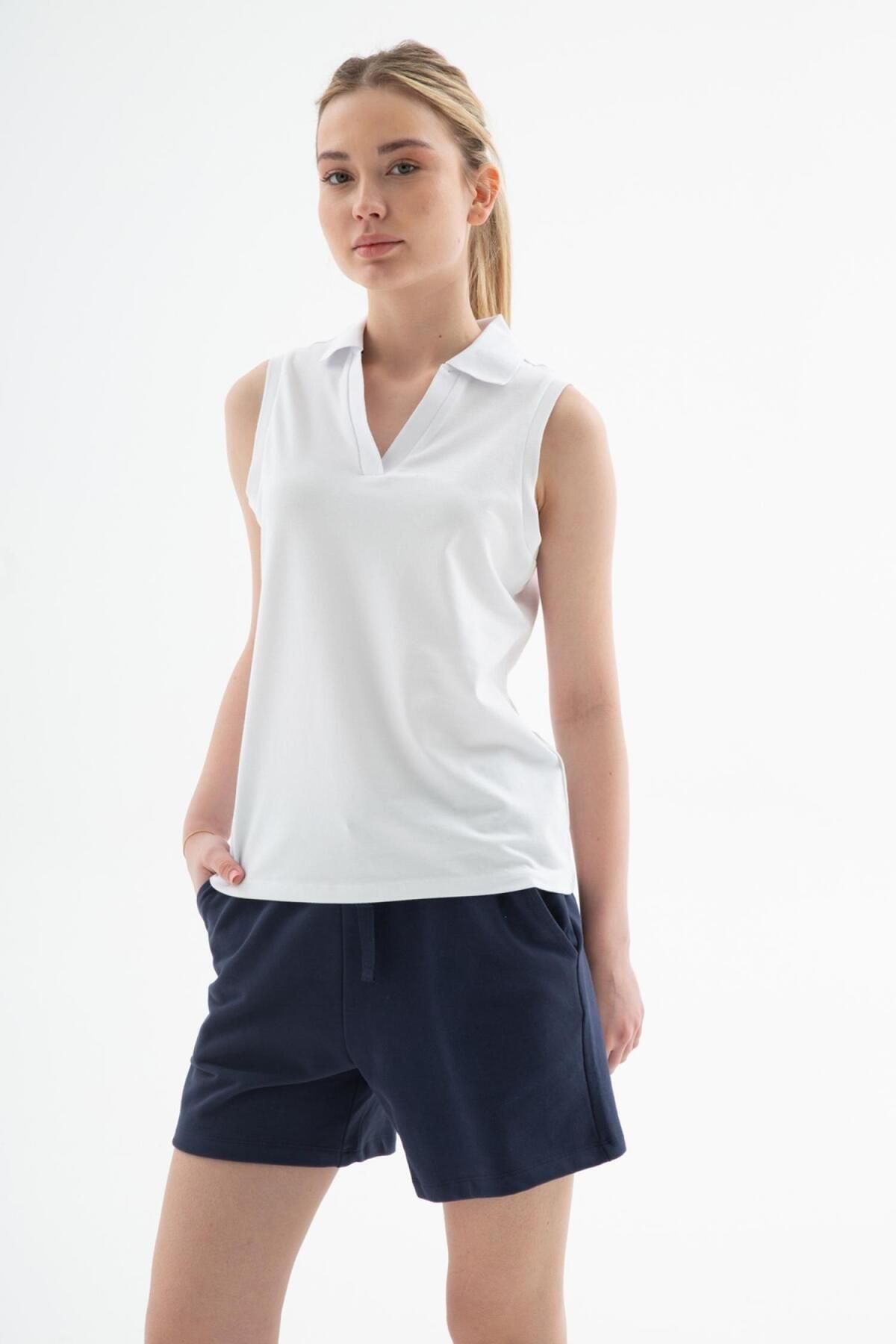 Fashion Friends KADIN POLO V YAKA KOLSUZ T-SHİRT 25Y0516K1