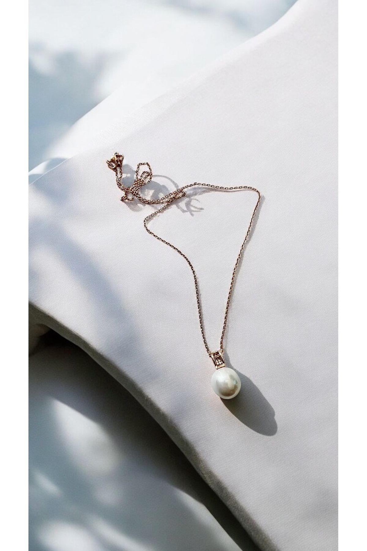 Solène Bijou Solène Franklin Incili Altın Kaplama Rose Gold Kolye