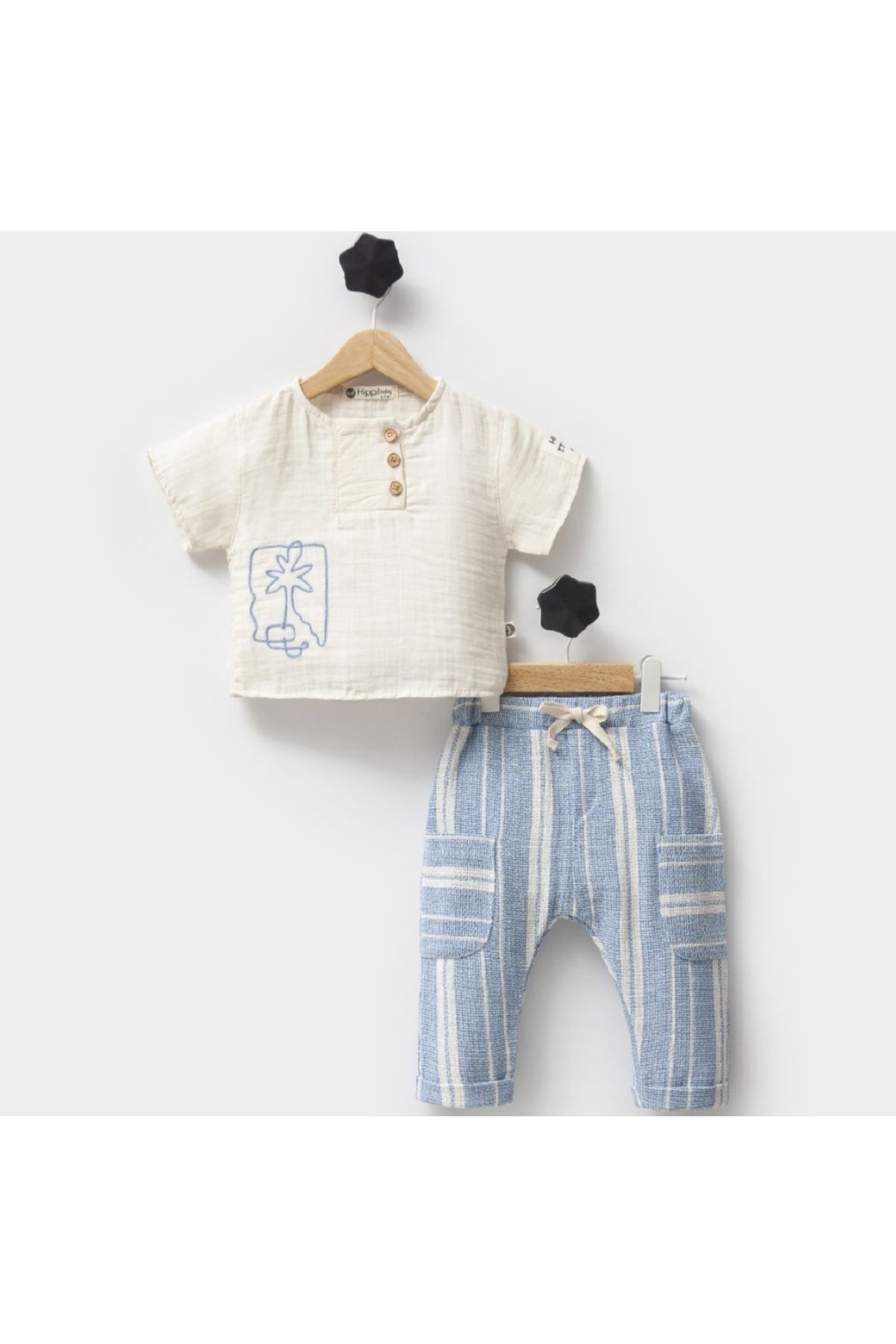 Latte Bebek HİPPIL ERKEK 6-9-12-18 AY NAKIŞLI DÜĞMELİ BEBEK TAKIM