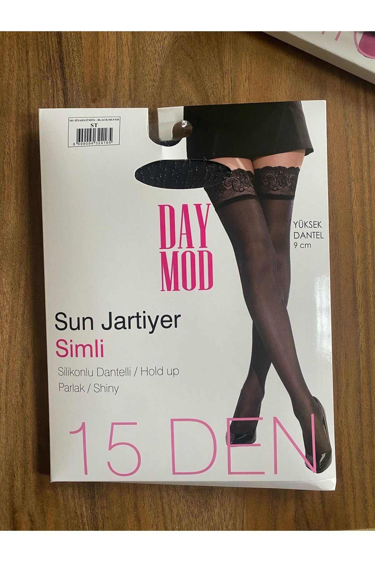 DAYMOD ÇORAP Kadın Siyah Sun Simli Silikon Dantelli Jartiyer Çorabı