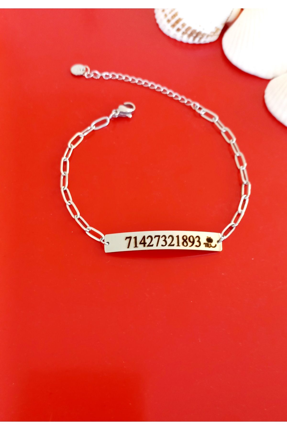 mutasarım Çelik Bileklik 71427321893 Sayı Sekanslı Gümüş Gri Renk Bileklik