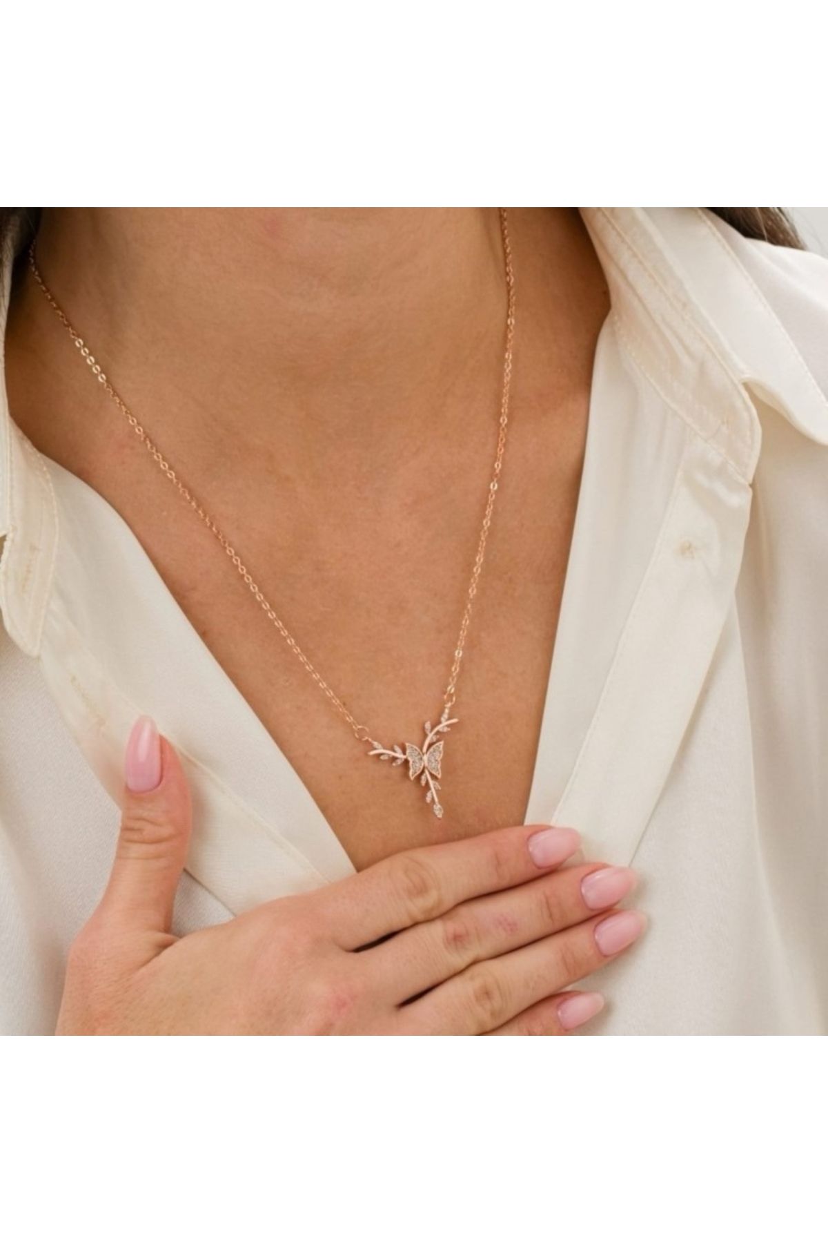 Grace Design Gold kelebek model tasarım kadın kolye