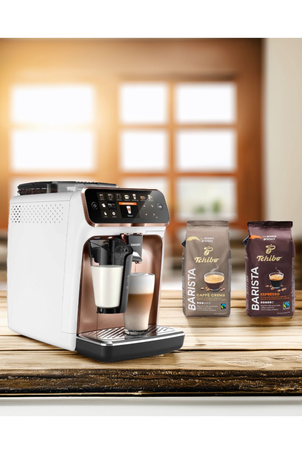 Philips 5500 Seri Tam Otomatik Espresso Makinesi, 20 Çeşit kahveli, 1KG Kahve Hediyeli-EP5543 LatteGO
