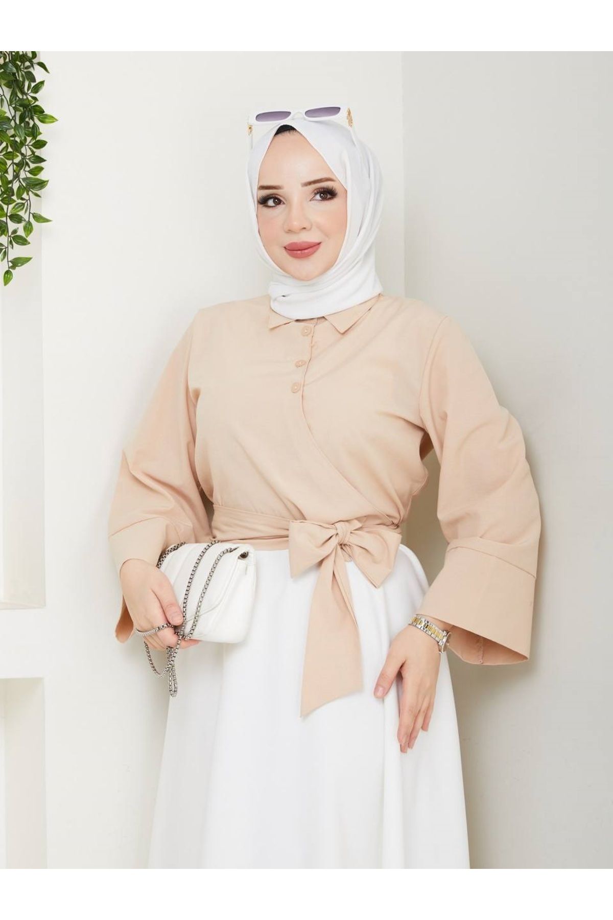 Aşkın fashion fiyonk detaylı asimetrik gömlek