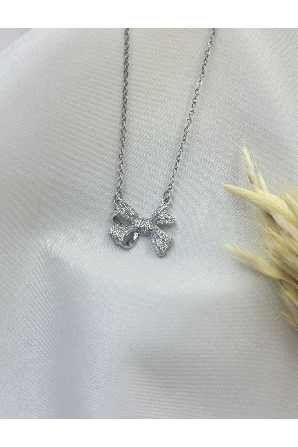 Butik Çelik Silver Kurdele Zirkon Taşlı Kolye