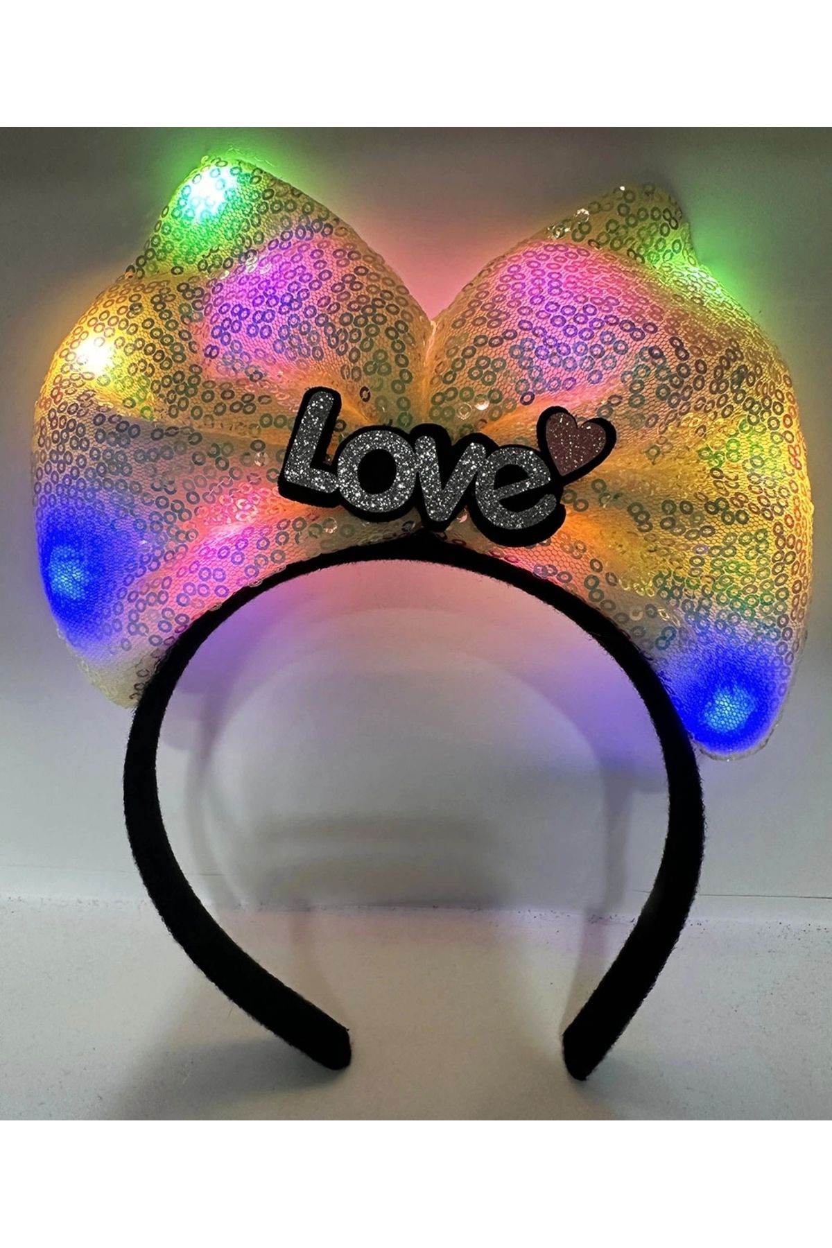 STOREMAX Led Işıklı 3 Farklı Fonksiyonda Yanan Gümüş Love Yazılı Sarı Fiyonk Taç 20X17 cm (5047)
