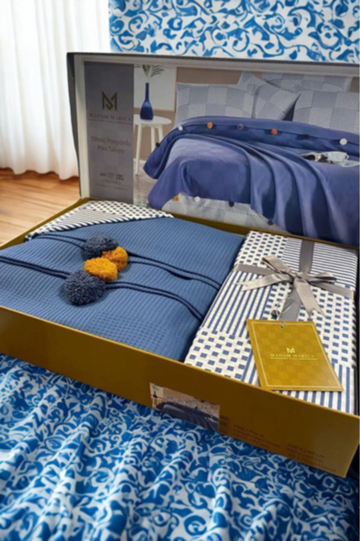 Homelya Çift Kişilik Ponponlu Pike Takımı